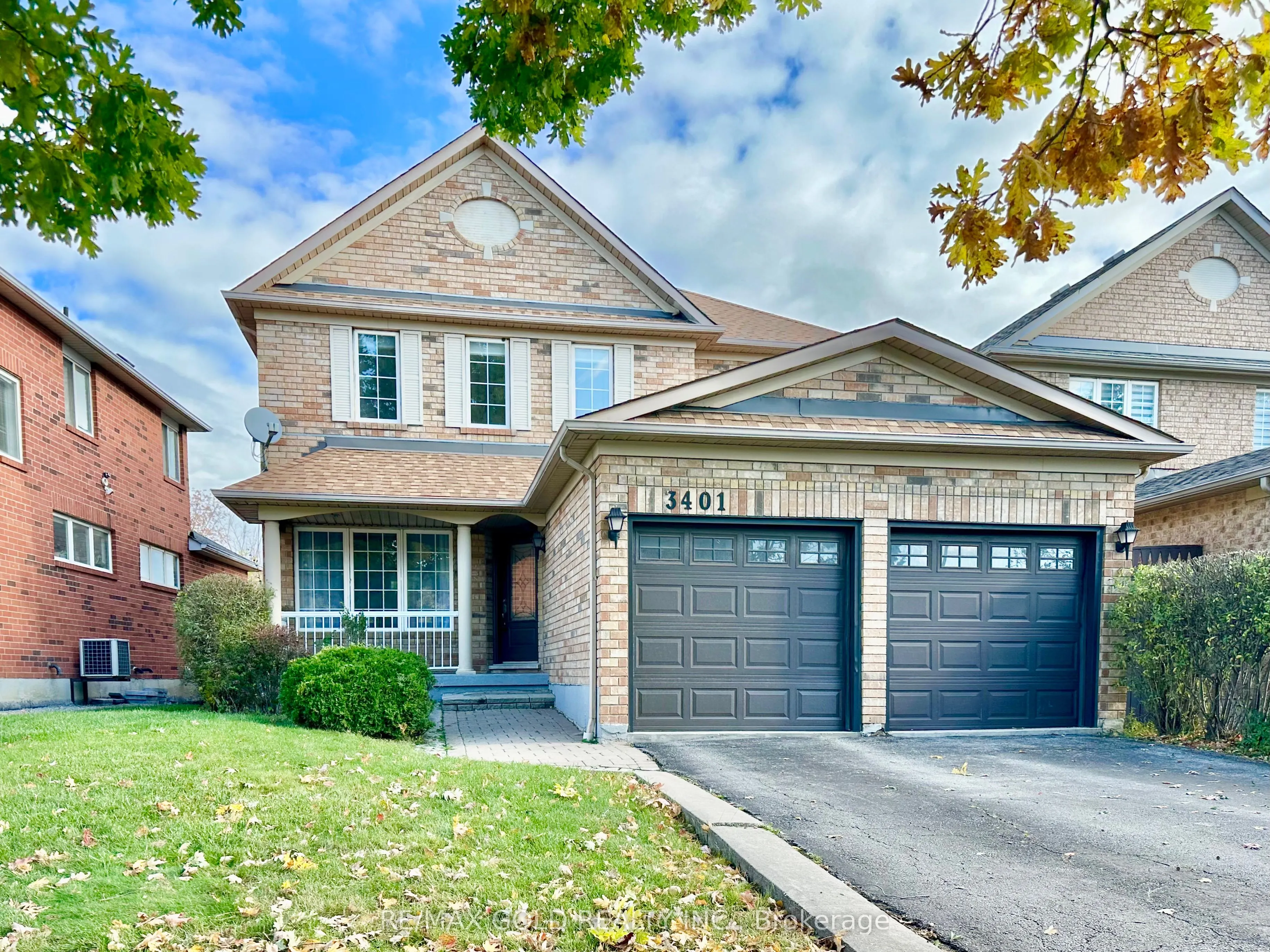 3401 Crompton Crescent
