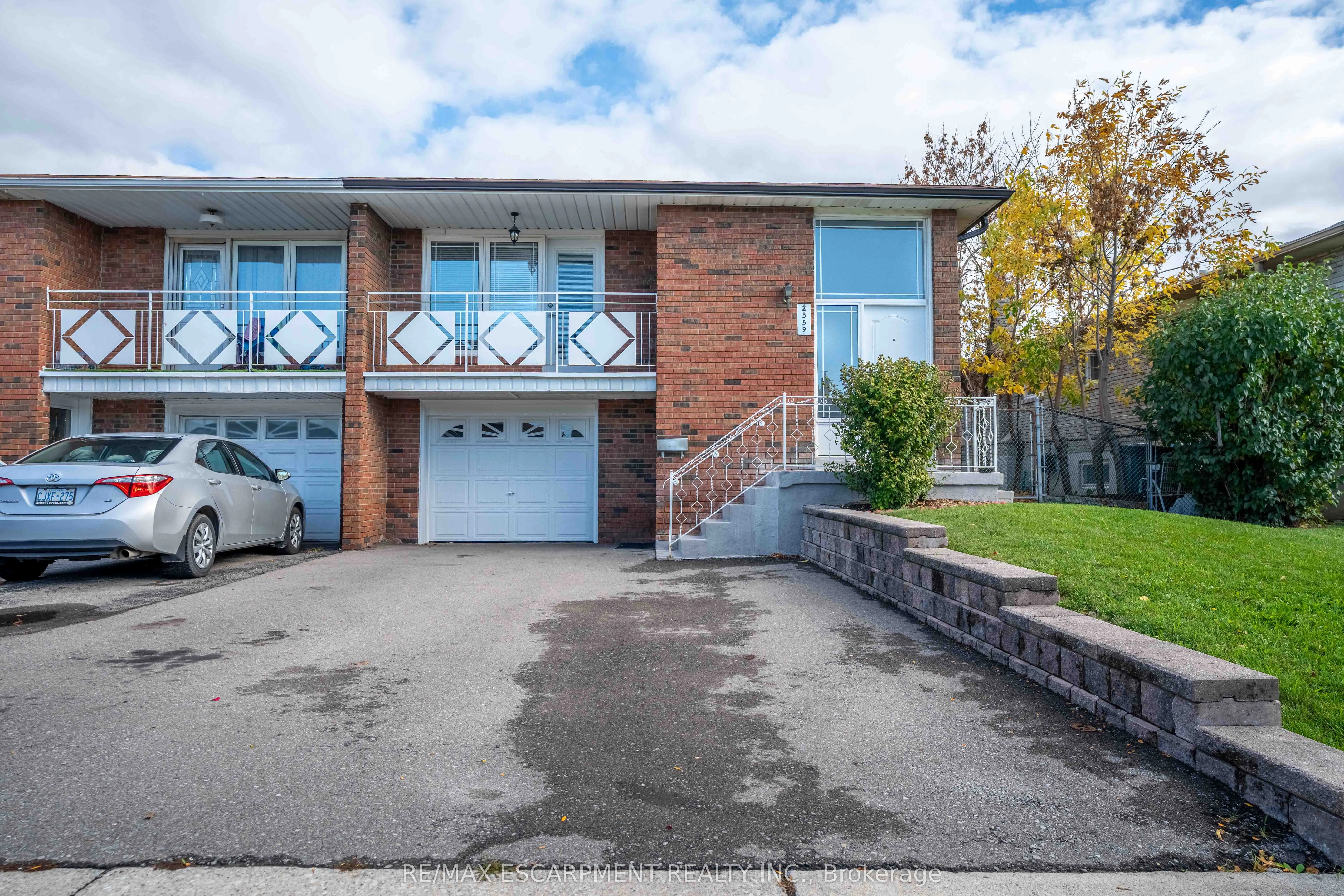 2559 Kingsberry Crescent