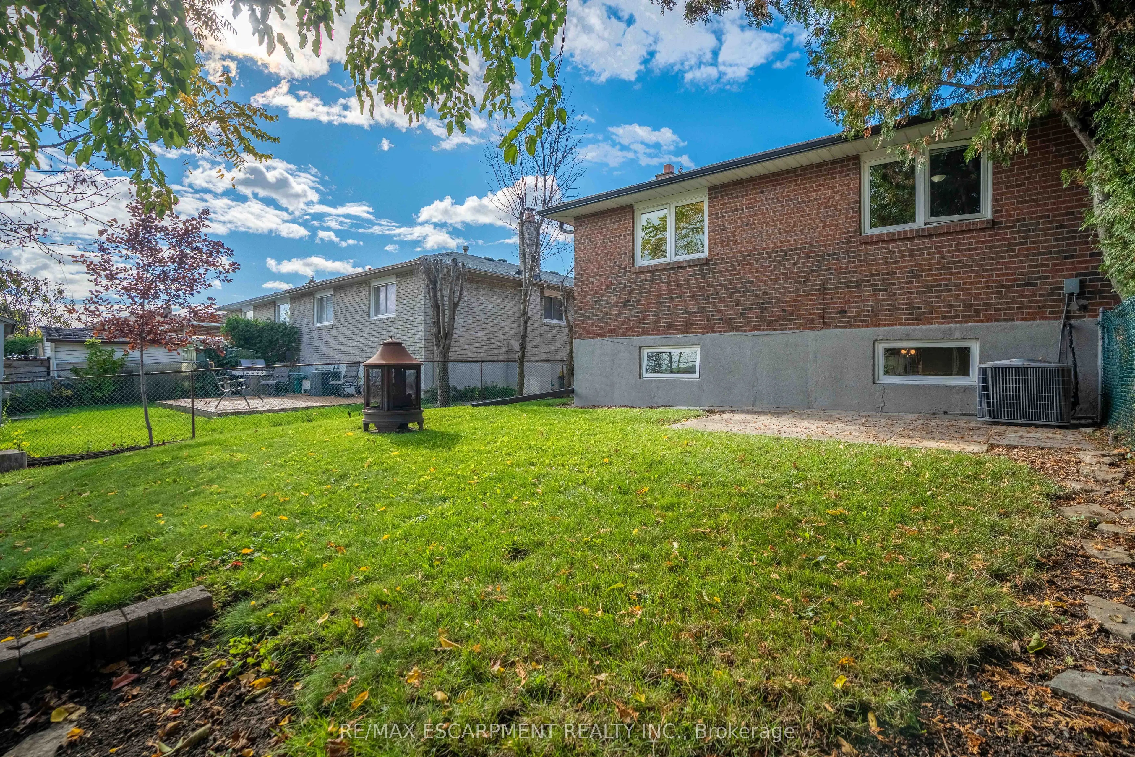 2559 Kingsberry Crescent