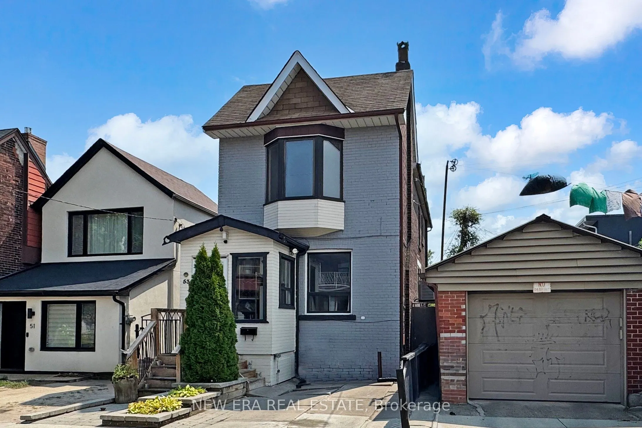 53 Burnfield Avenue