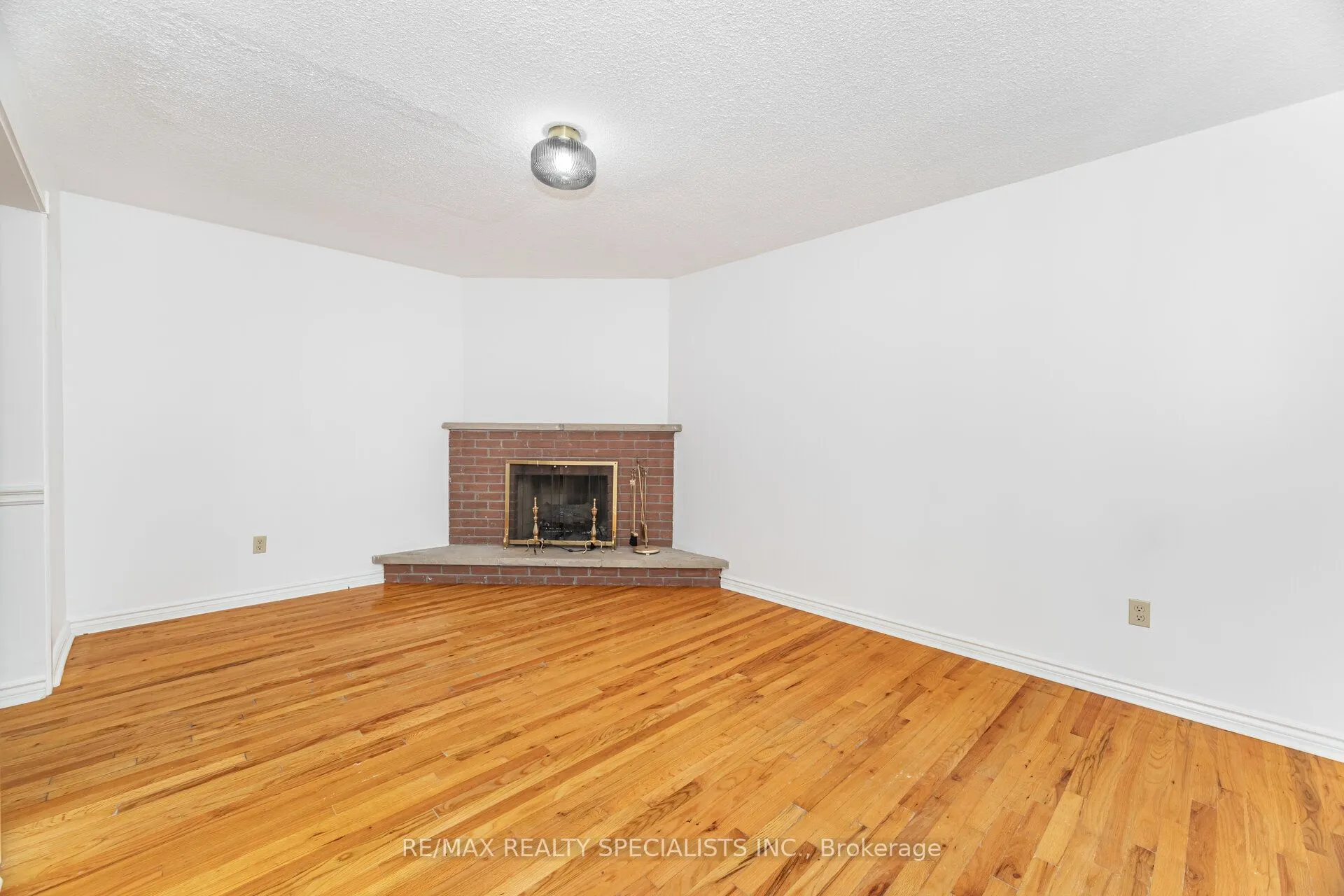 30 Linkdale Road