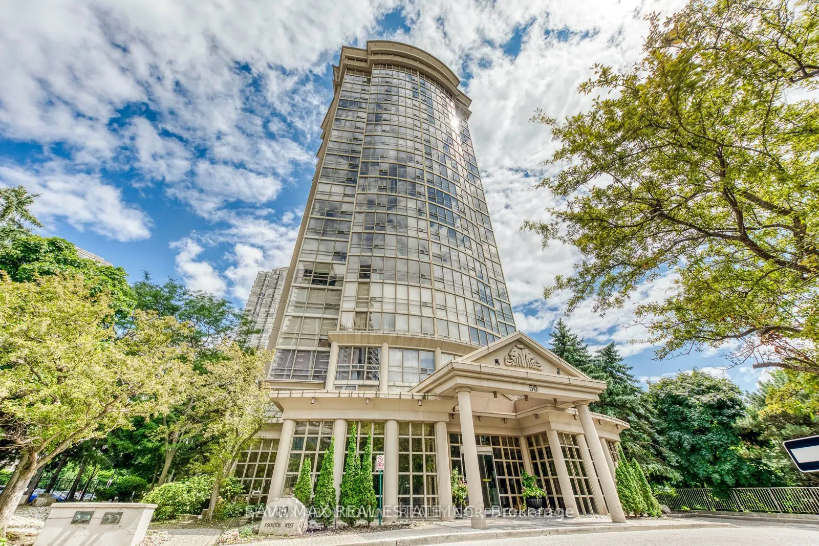 50 Eglington Avenue W, #1906
