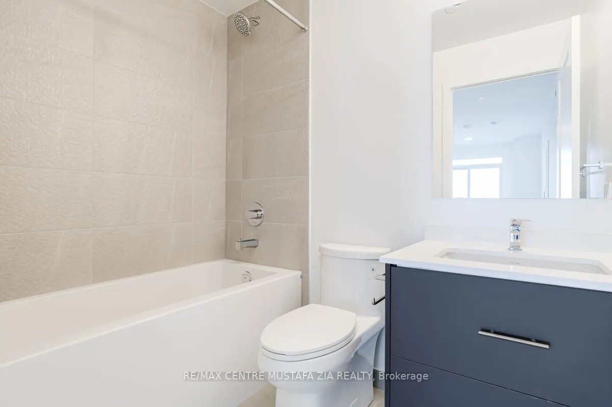 5105 Hurontario Street, #2202