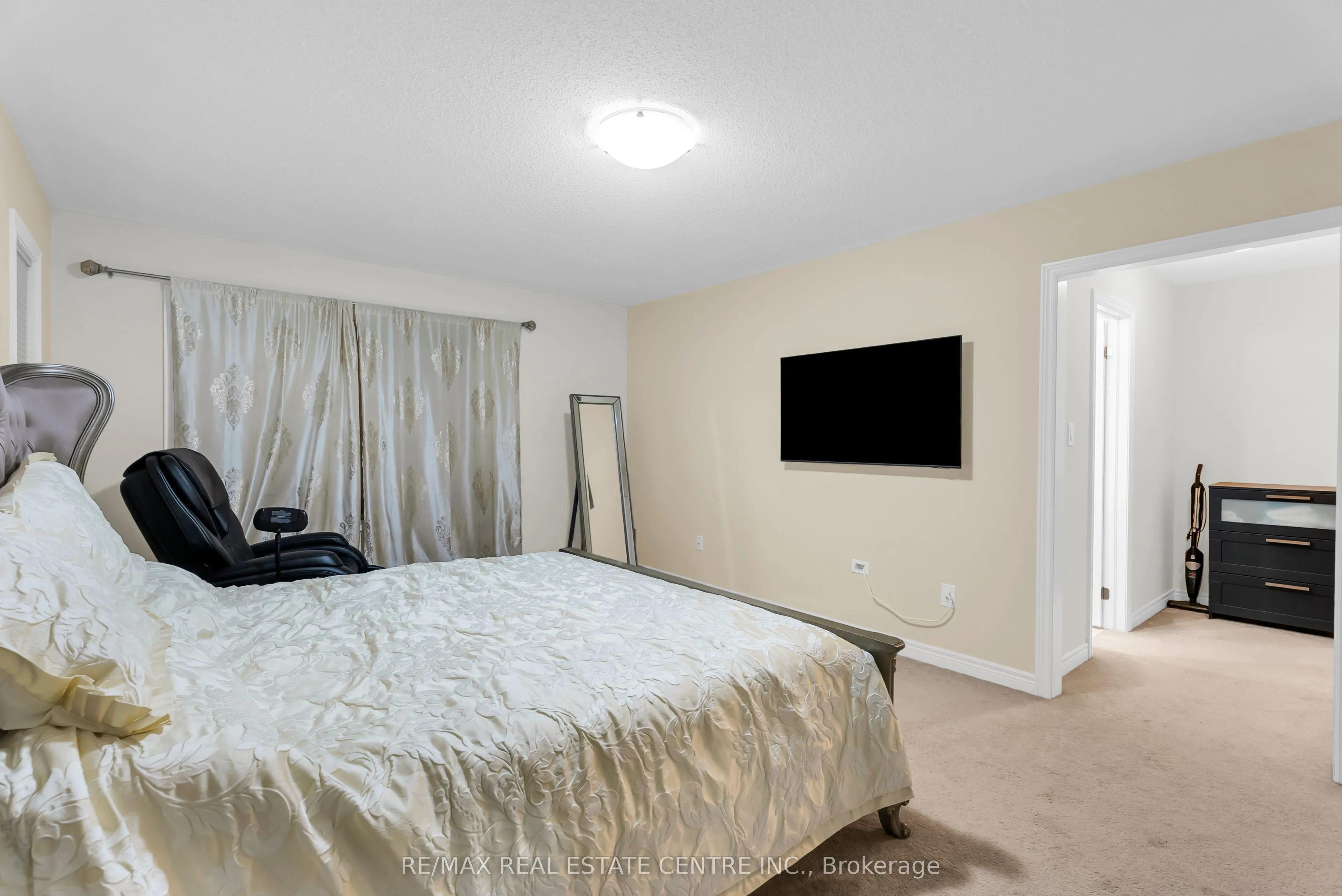 1 Perdita Road