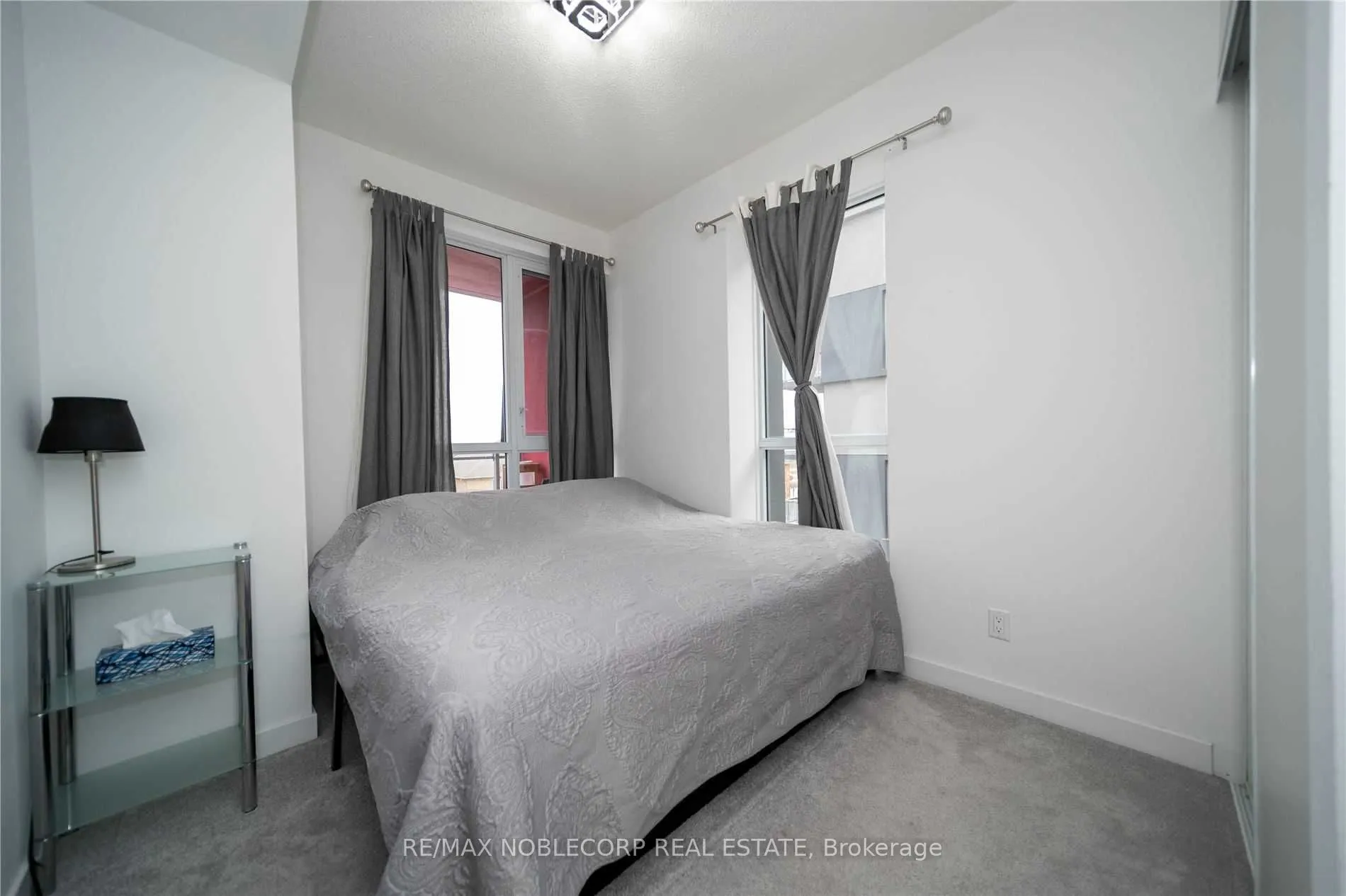 5260 Dundas Street, #C321