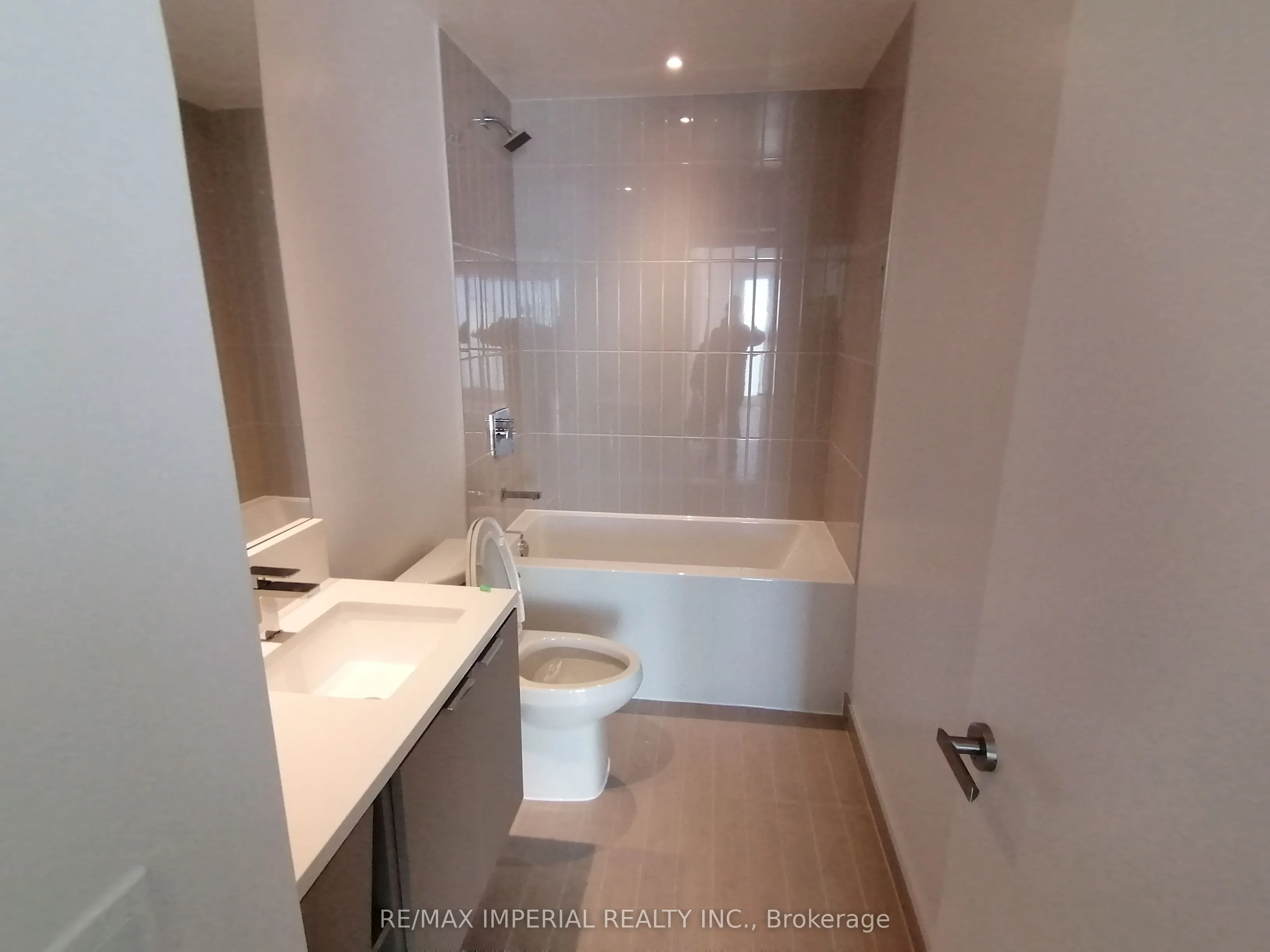 3883 Quartz Road, #4607