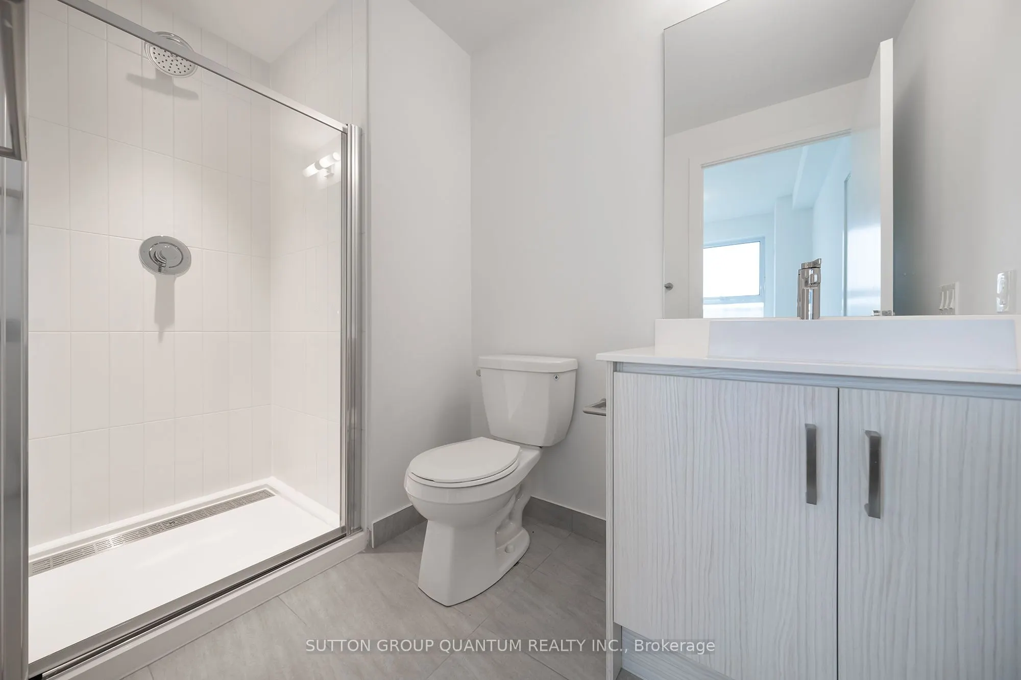 251 Manitoba Street, #422