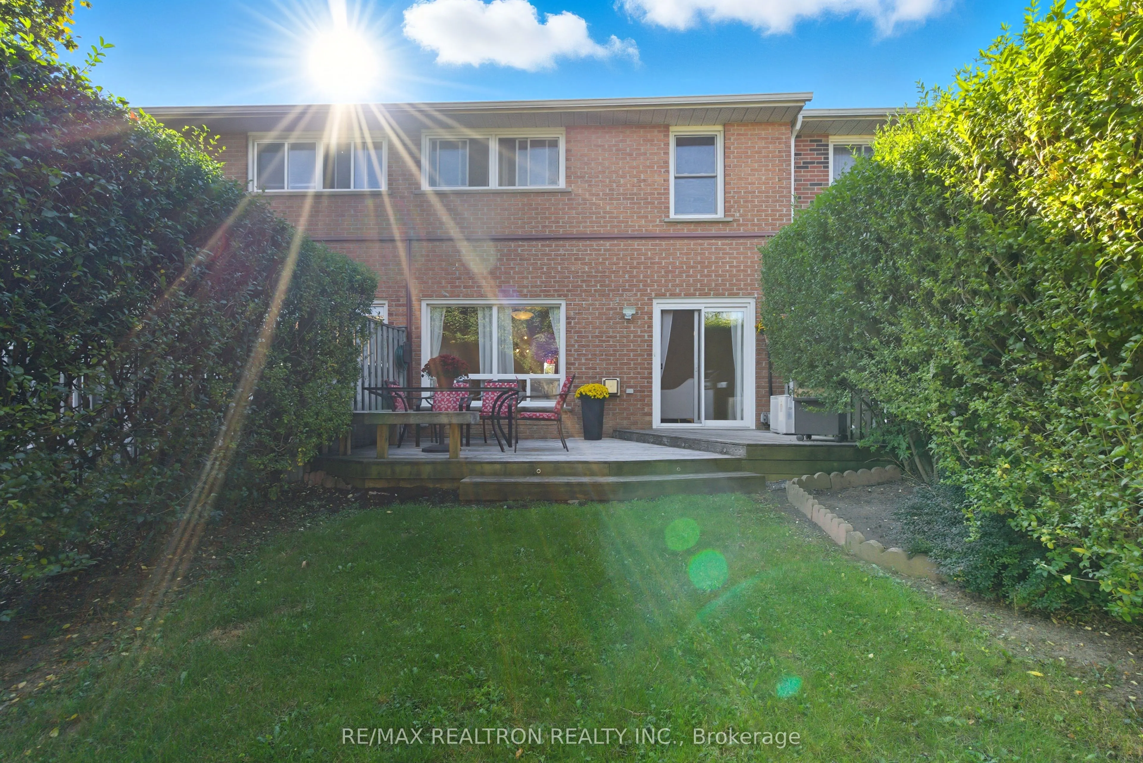 19 Centennial Park Road, #10