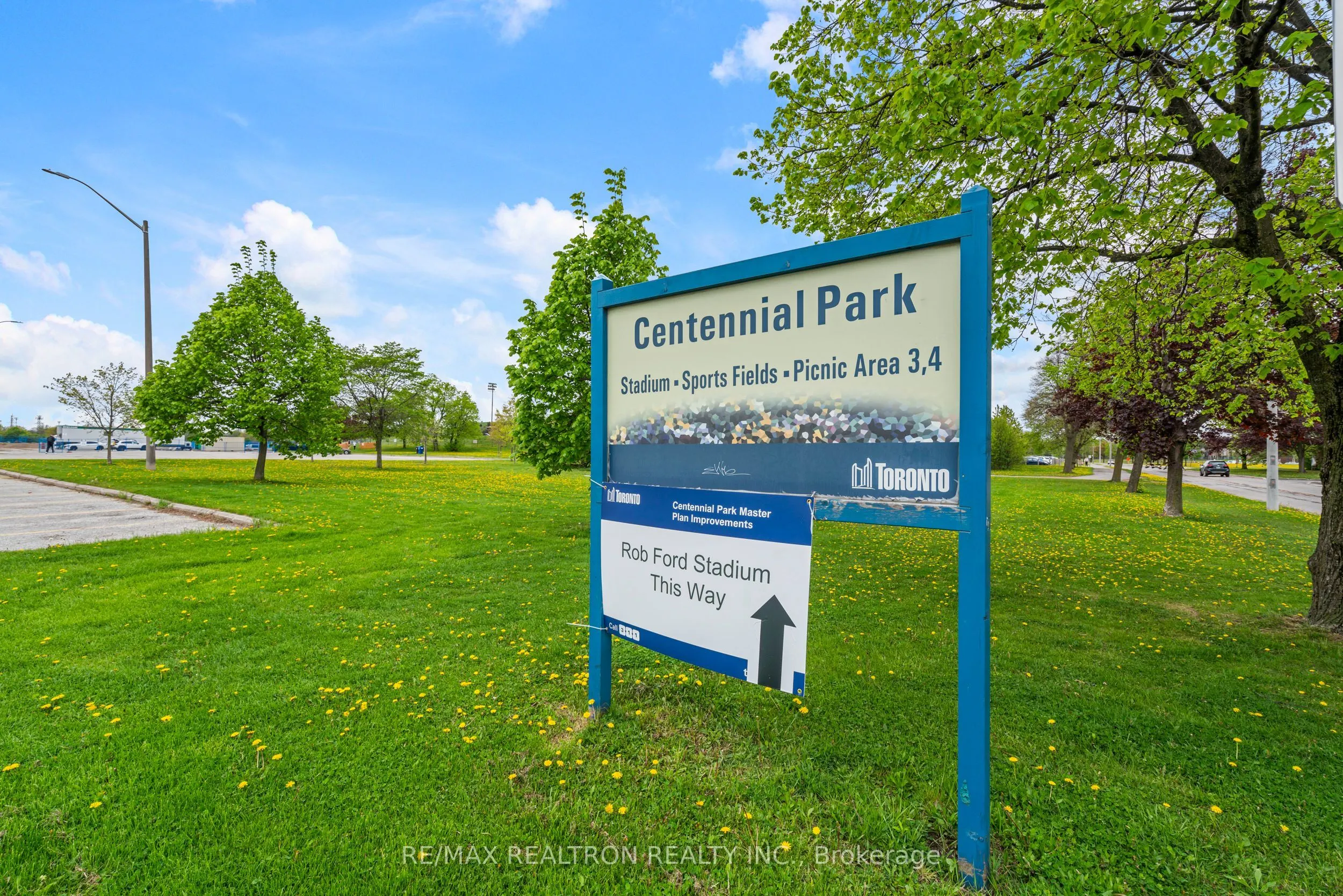 19 Centennial Park Road, #10