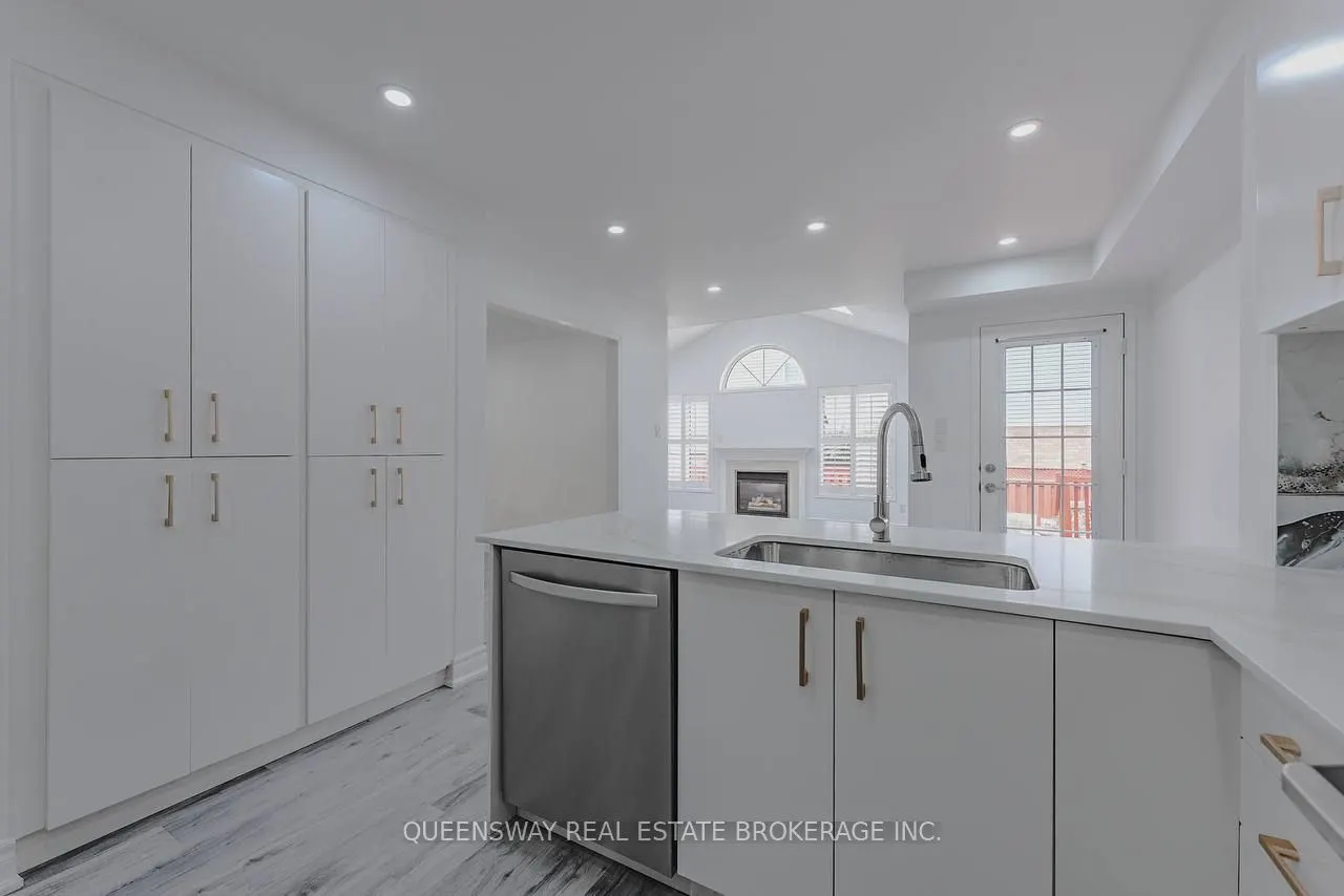 12 Dandelion Road