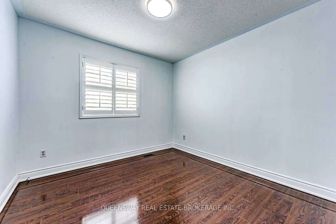 12 Dandelion Road