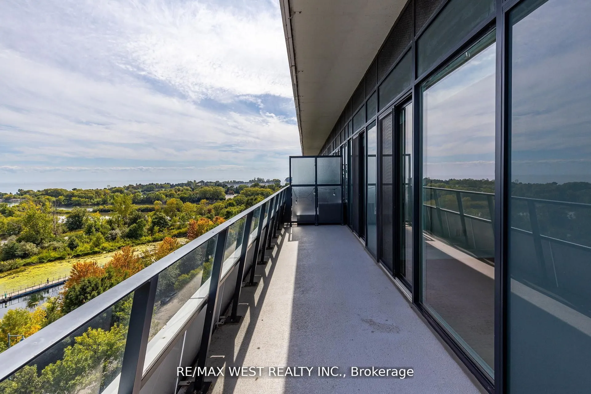 20 Shore Breeze Drive, #702