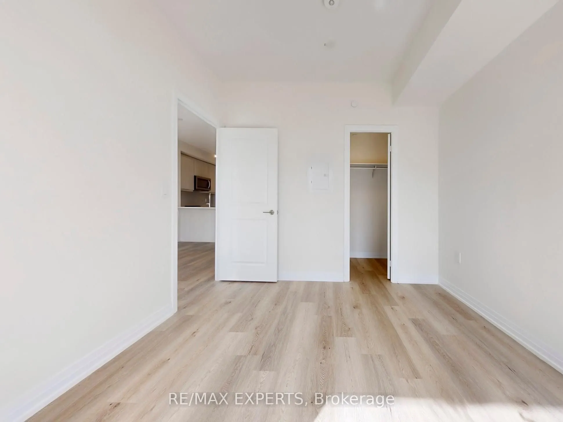 15 Watergarden Drive, #307