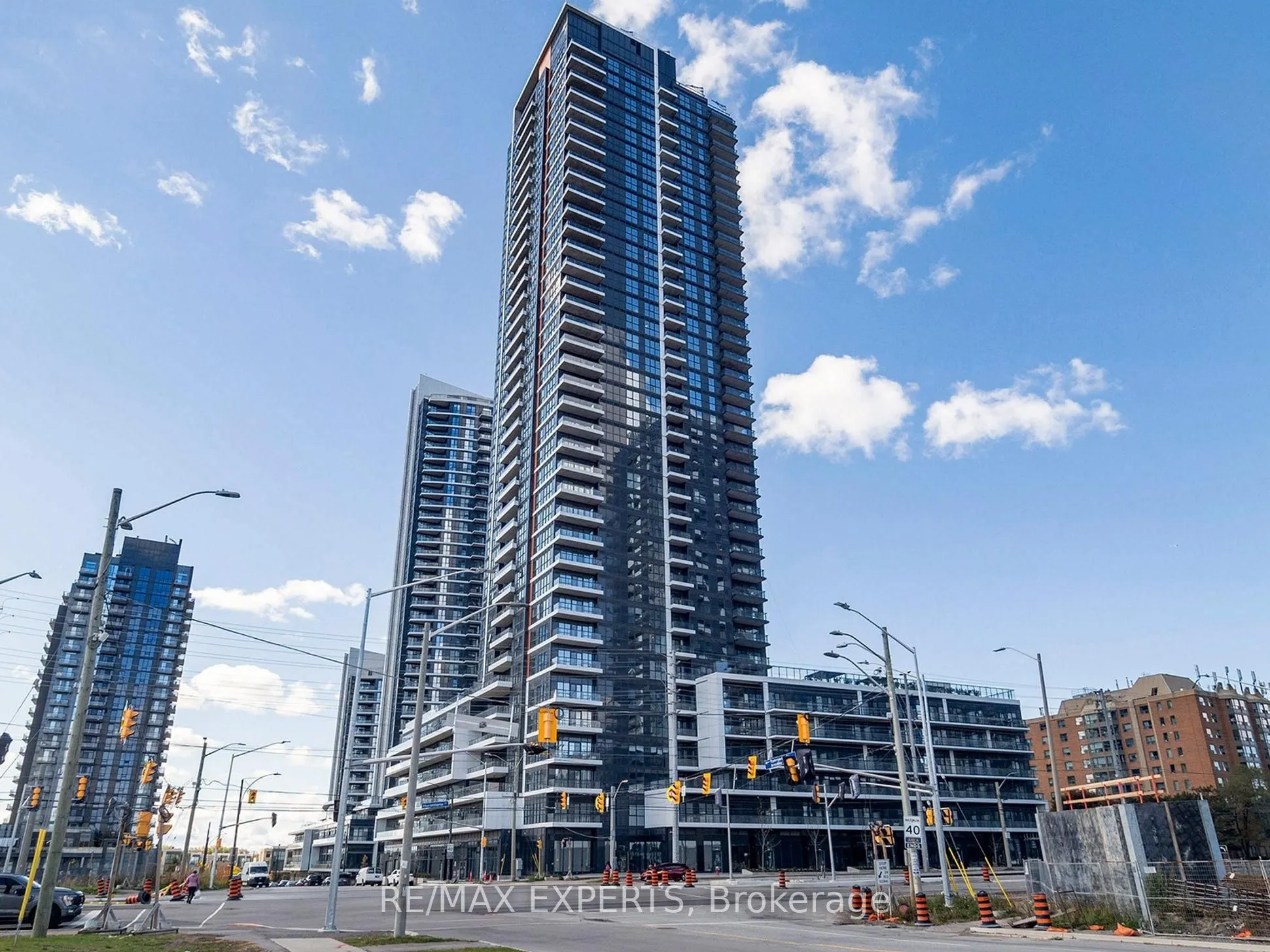 15 Watergarden Drive, #307