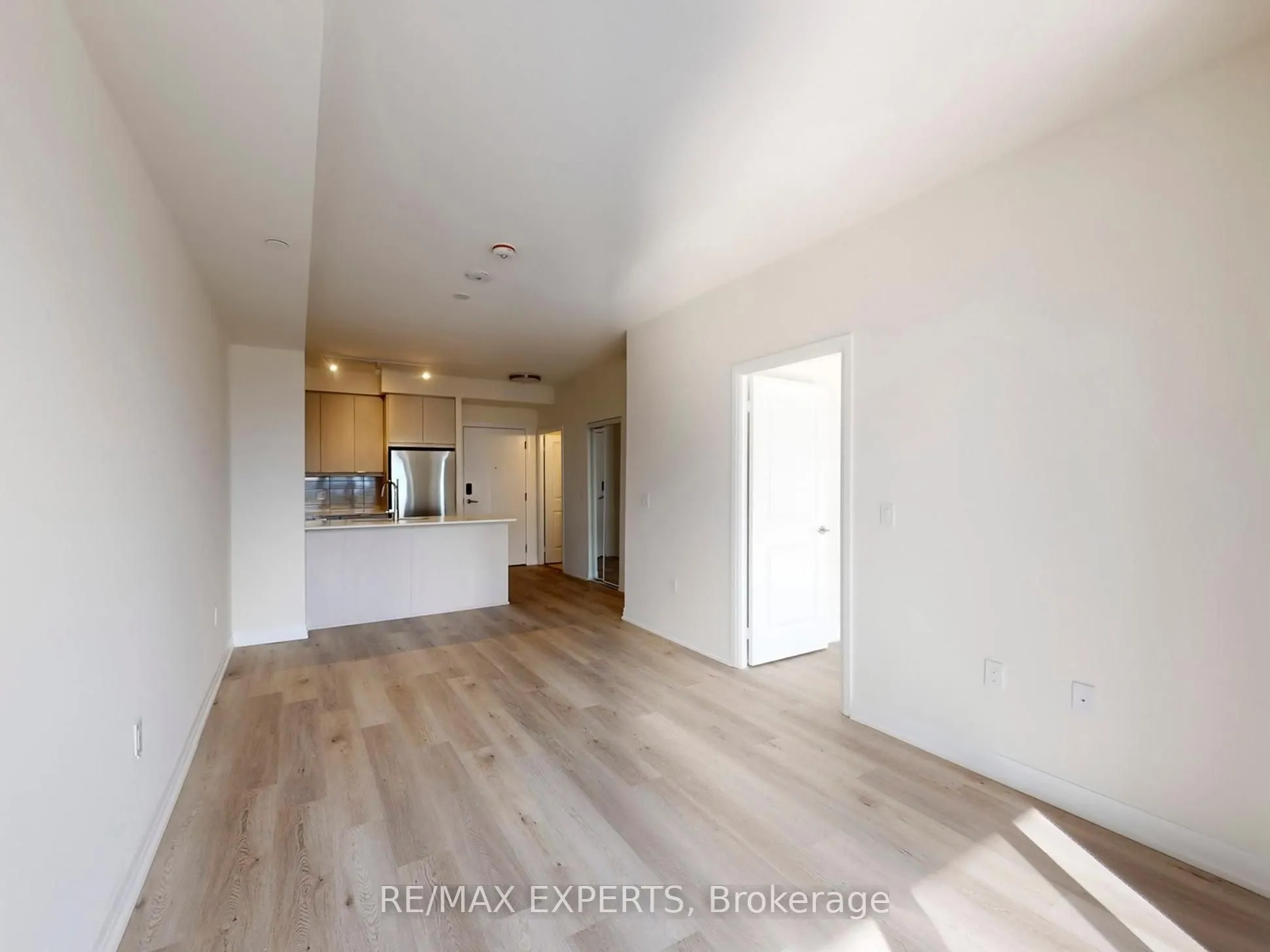 15 Watergarden Drive, #307