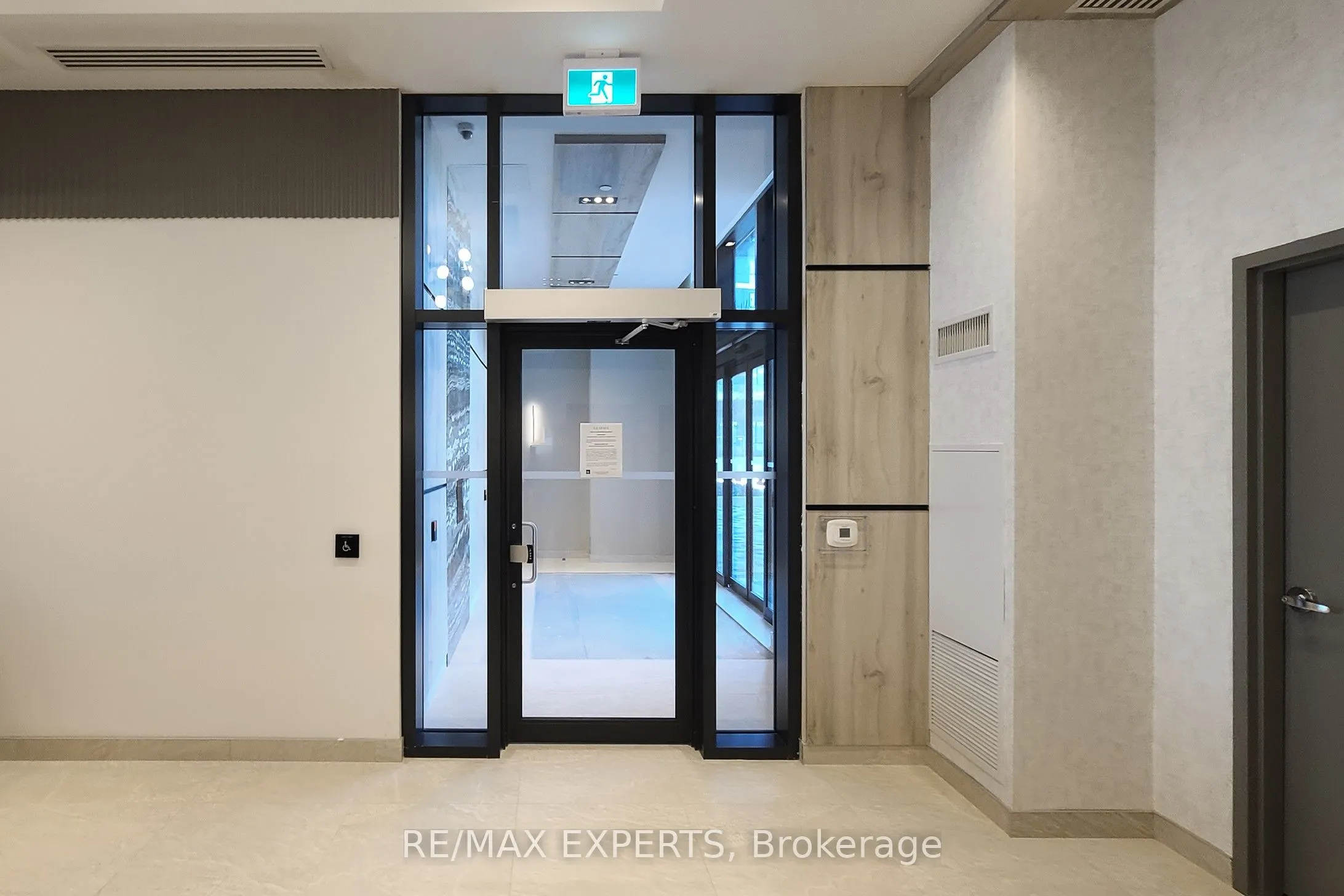 15 Watergarden Drive, #307