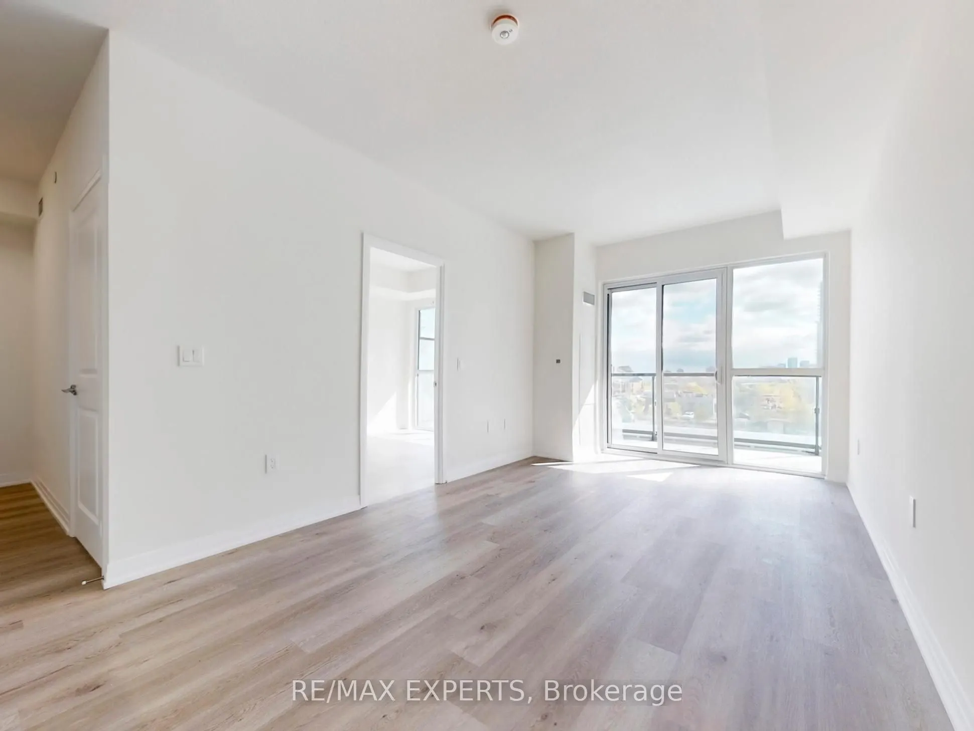 15 Watergarden Drive, #307