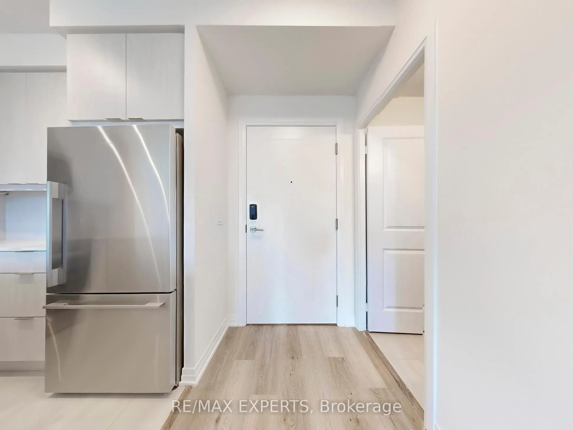 15 Watergarden Drive, #307