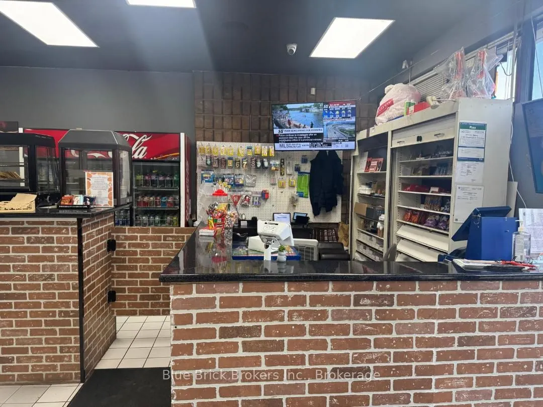 4025 Brandon Gate Drive N, #4