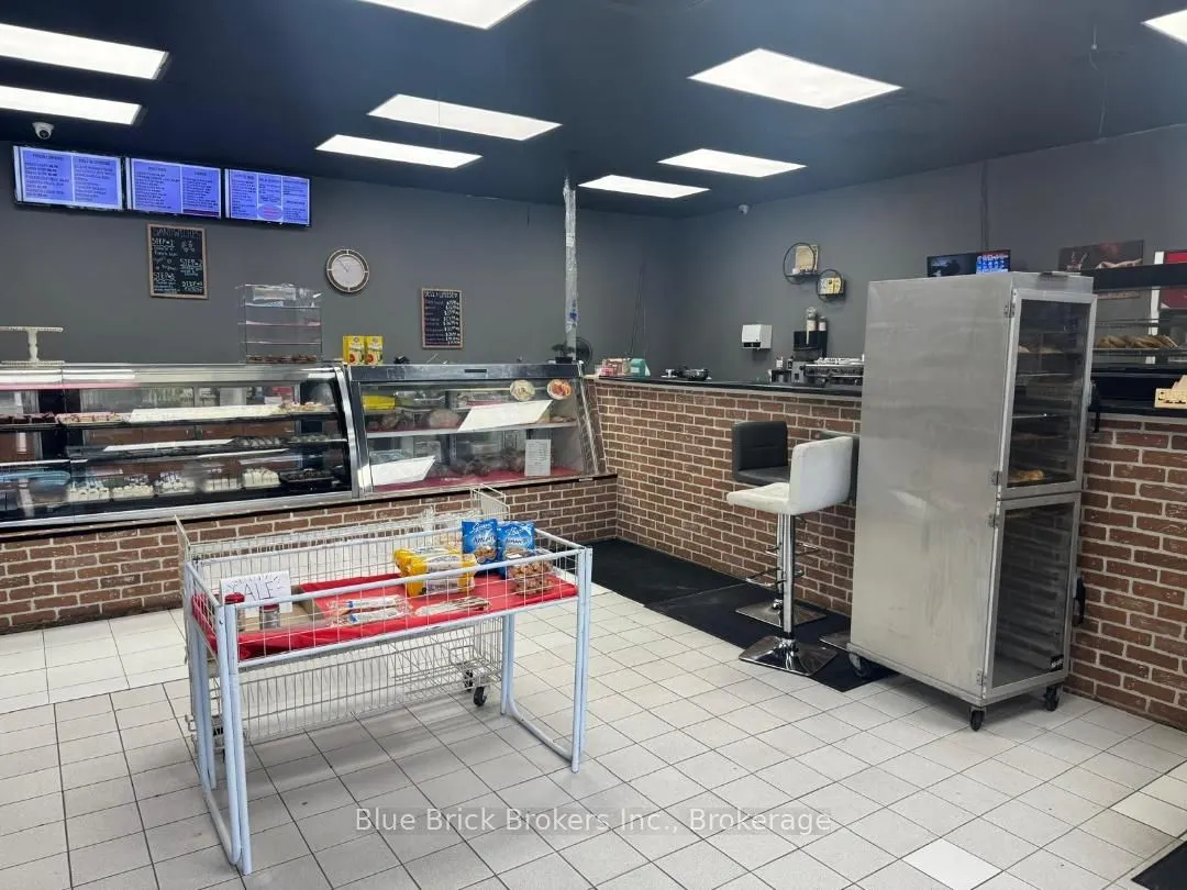 4025 Brandon Gate Drive N, #4