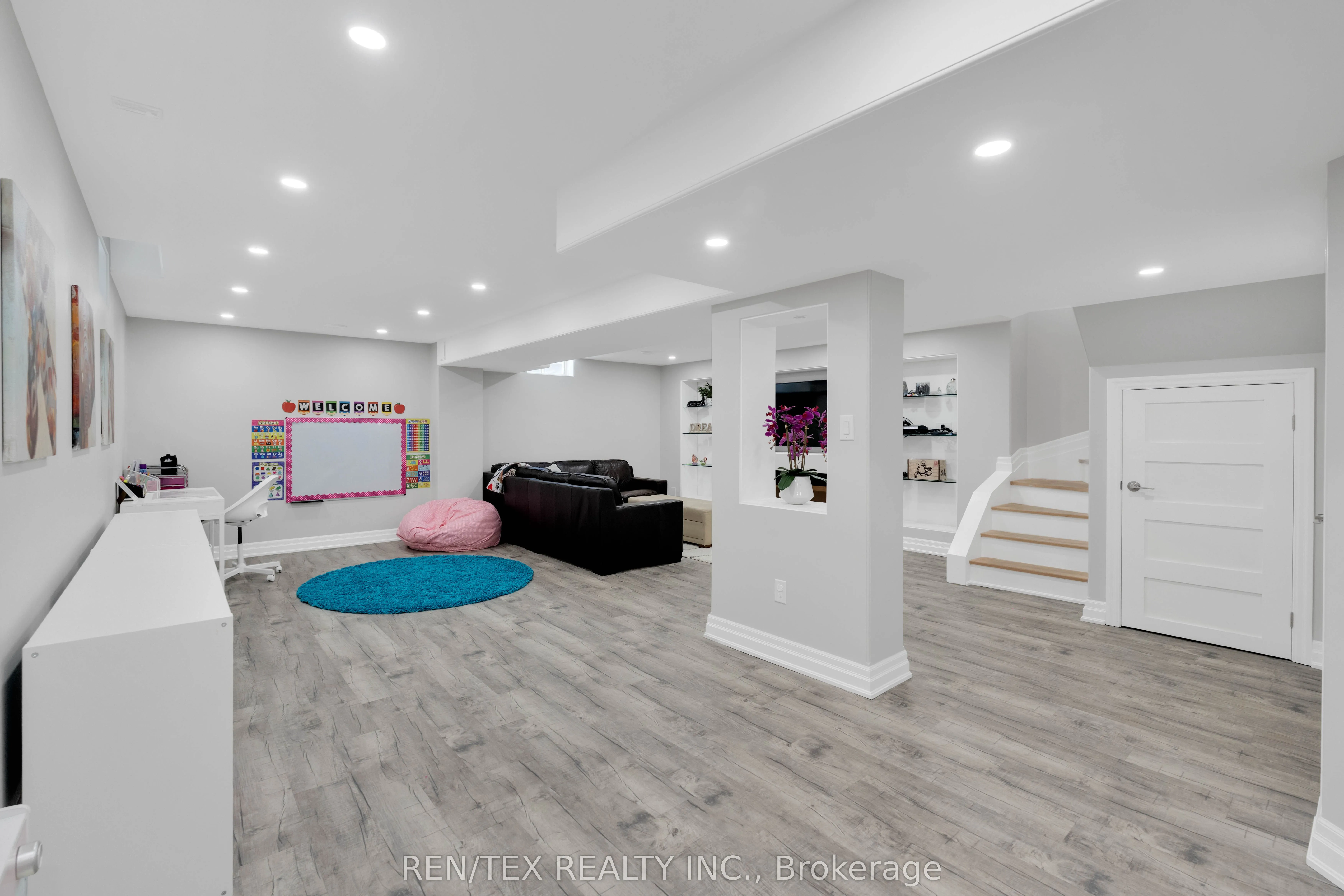 7245 Pallett Court