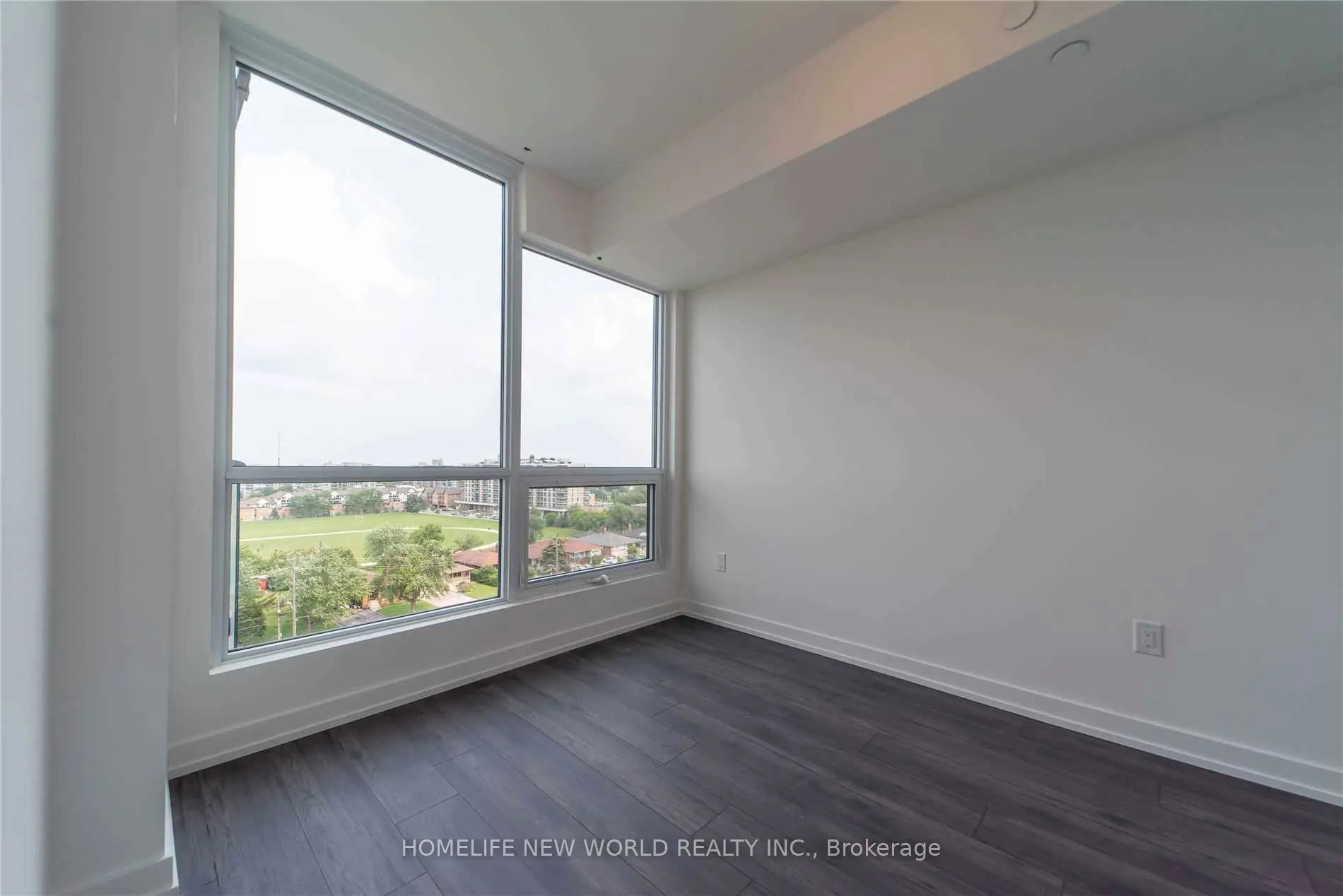 10 De Boers Drive, #910
