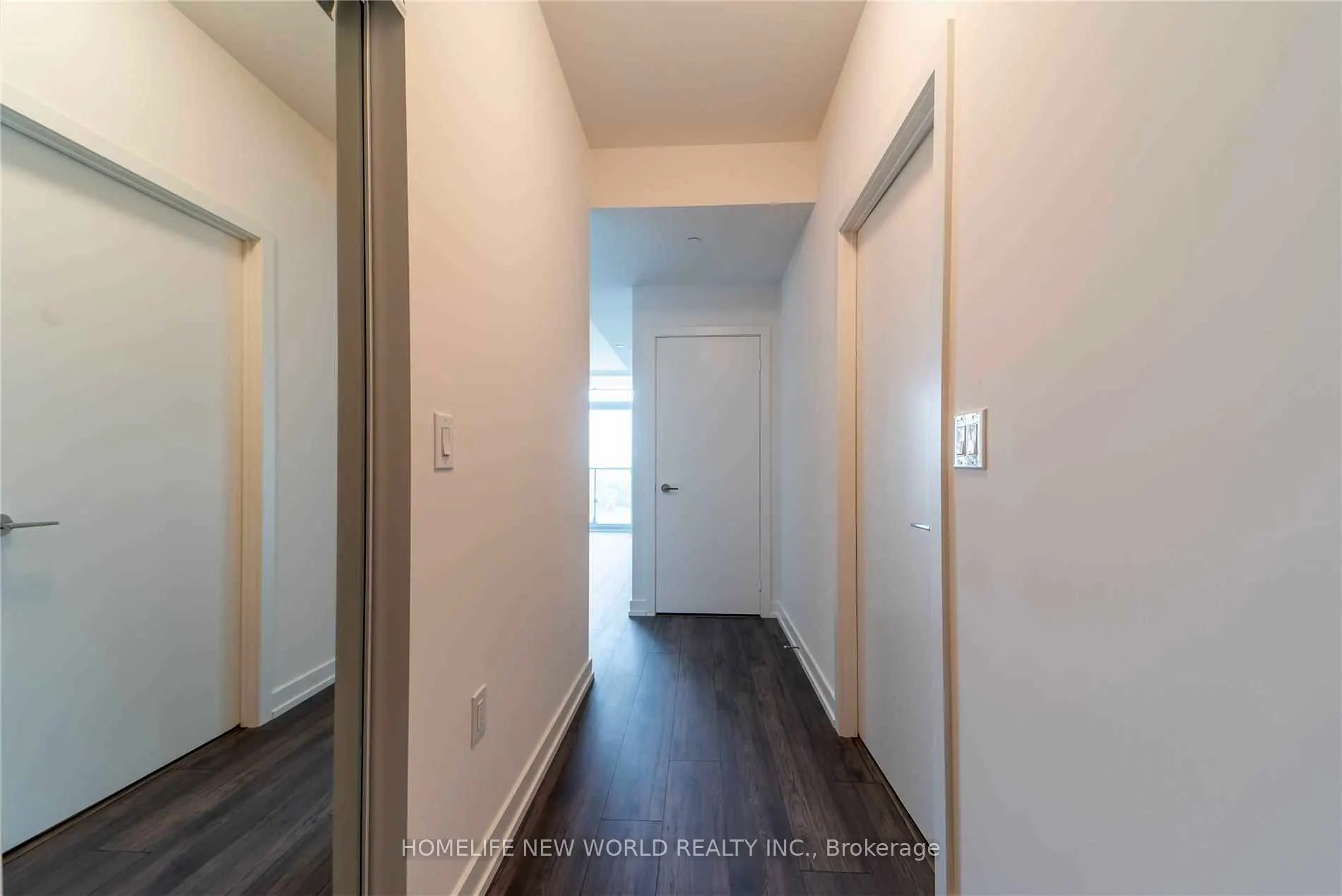 10 De Boers Drive, #910