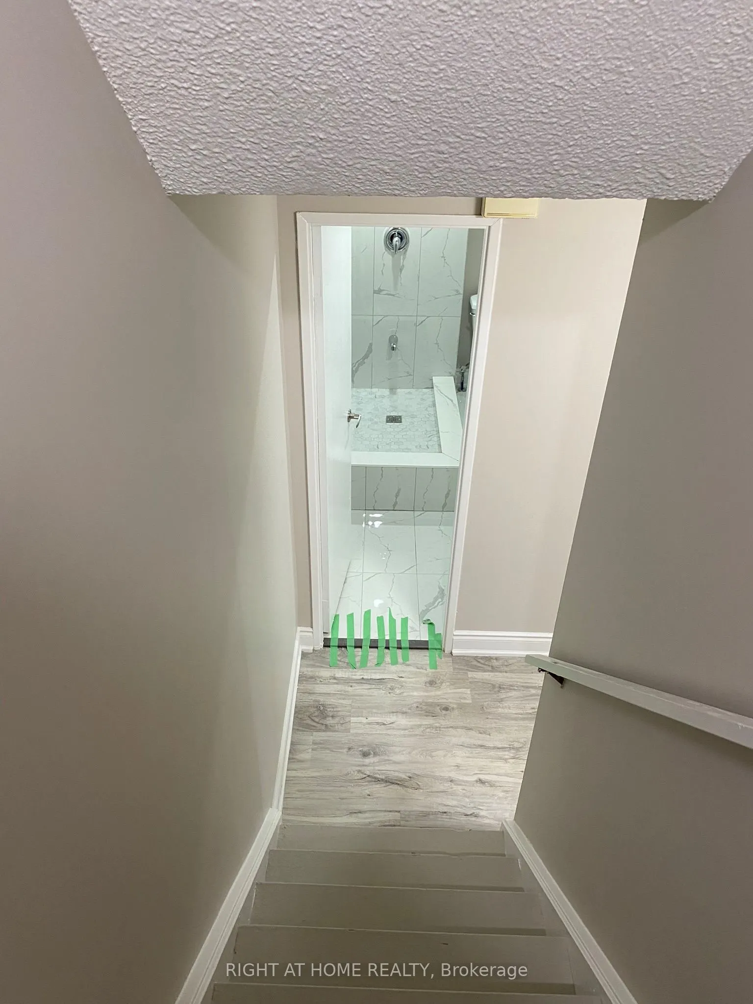 180 Mississauga Valley Boulevard, #4