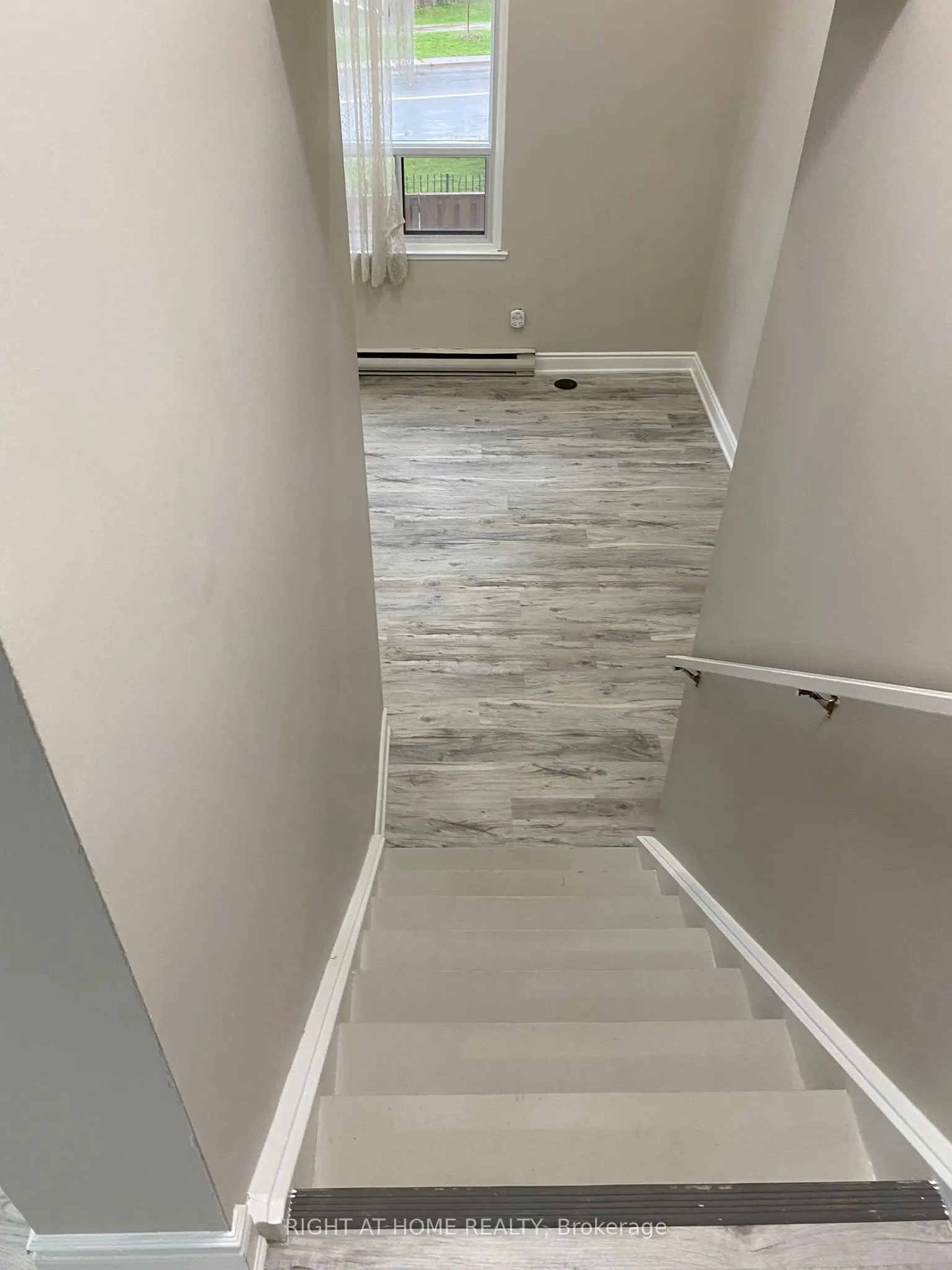 180 Mississauga Valley Boulevard, #4