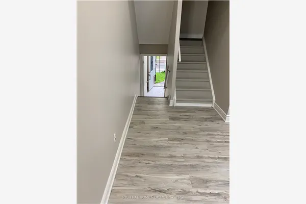 180 Mississauga Valley Boulevard, #4