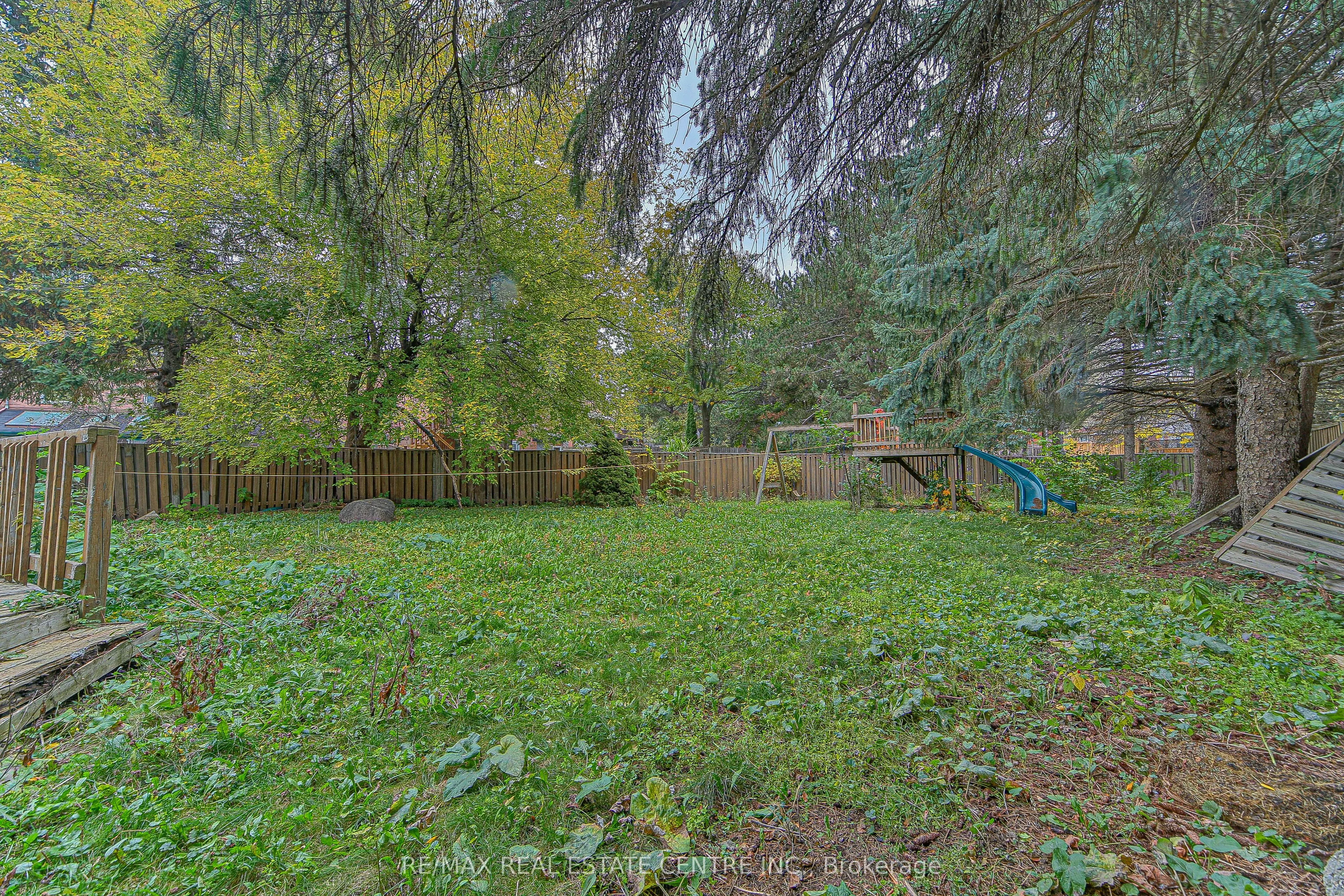 20 Mozart Crescent