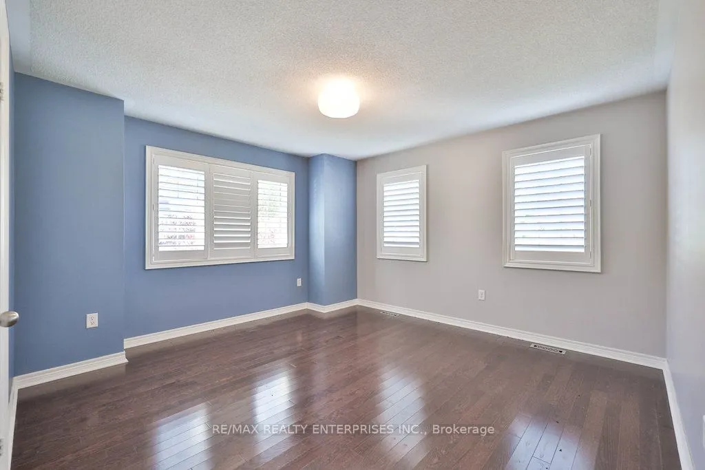 2151 Bingley Crescent