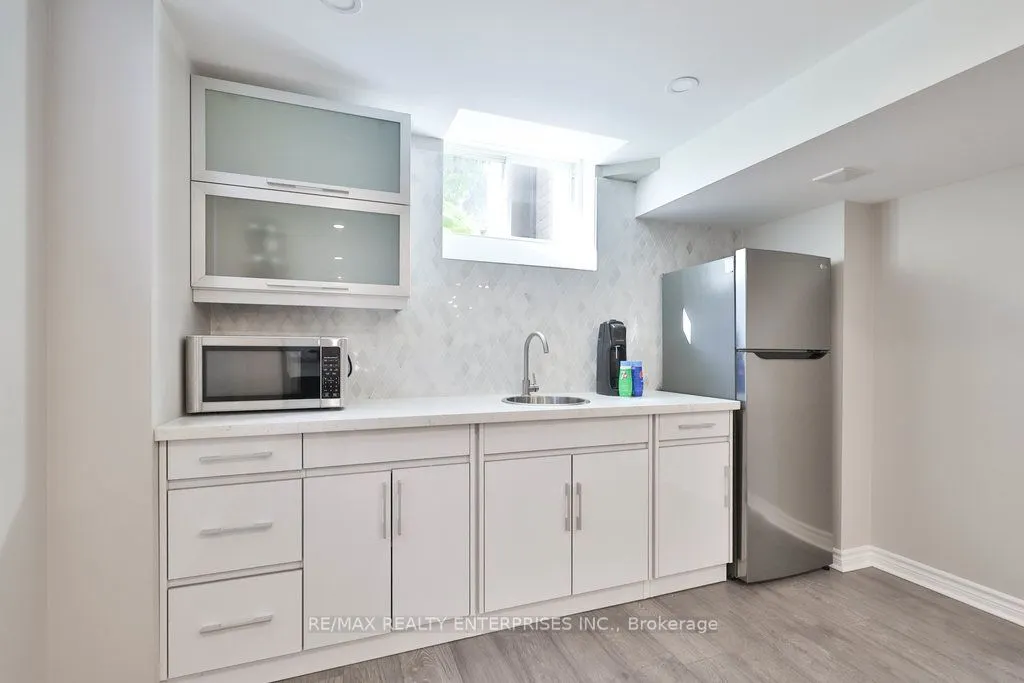 2151 Bingley Crescent