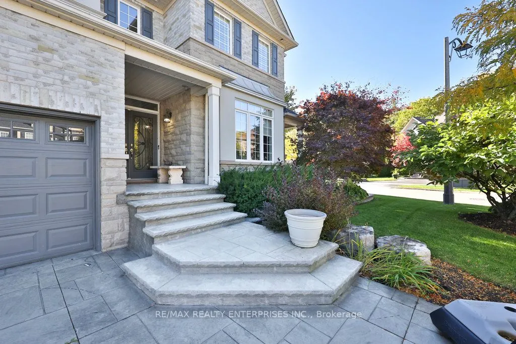 2151 Bingley Crescent