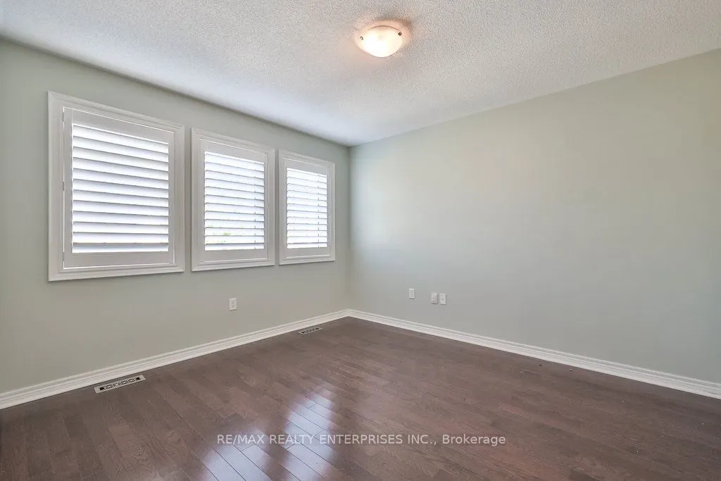 2151 Bingley Crescent