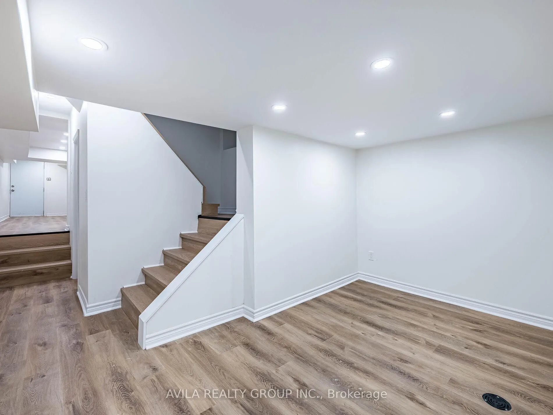 918 Ossington Avenue
