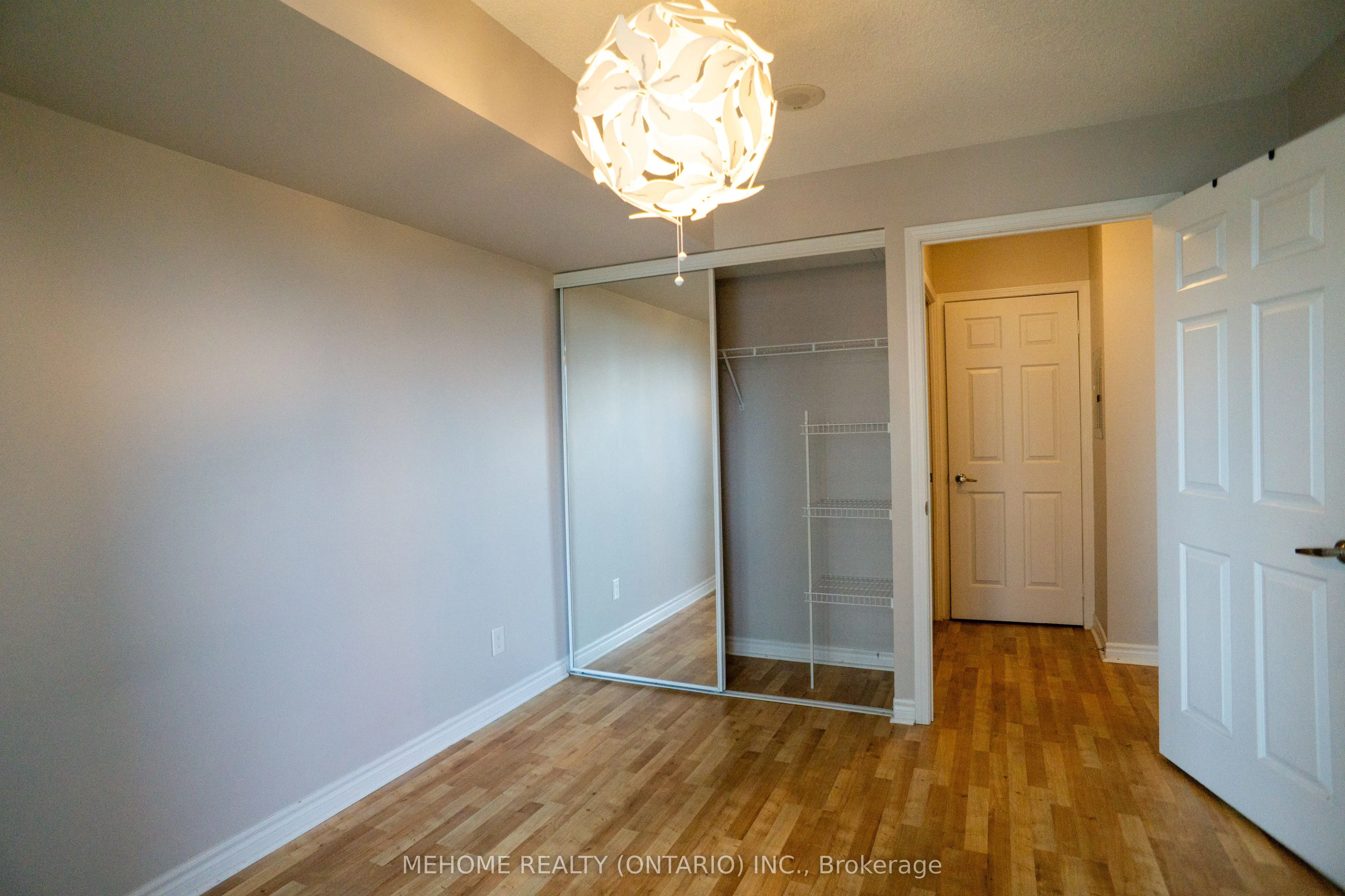 335 Rathburn Road W, #617