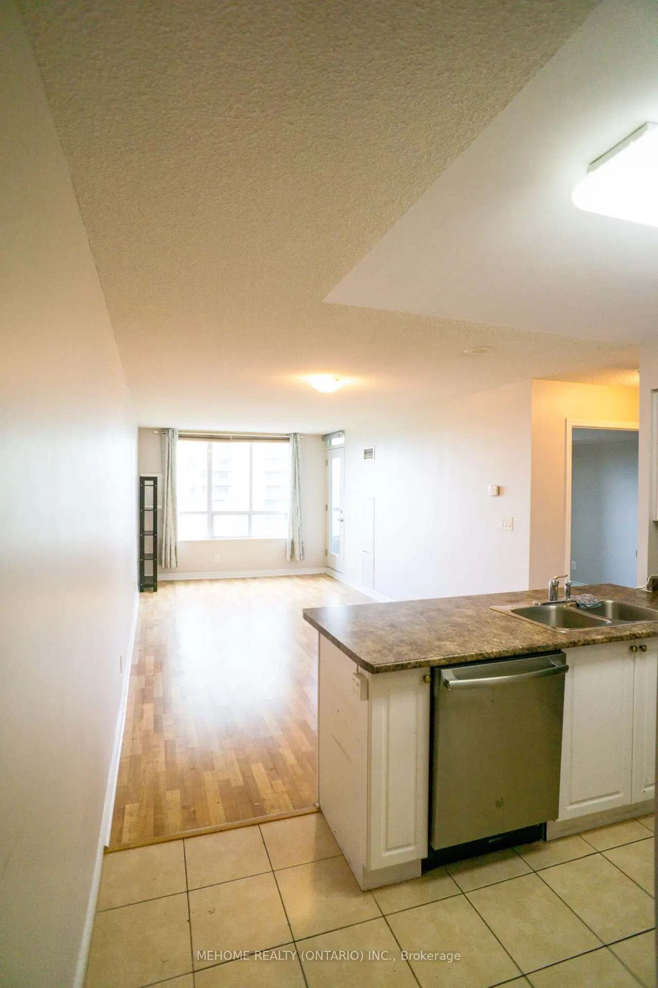 335 Rathburn Road W, #617
