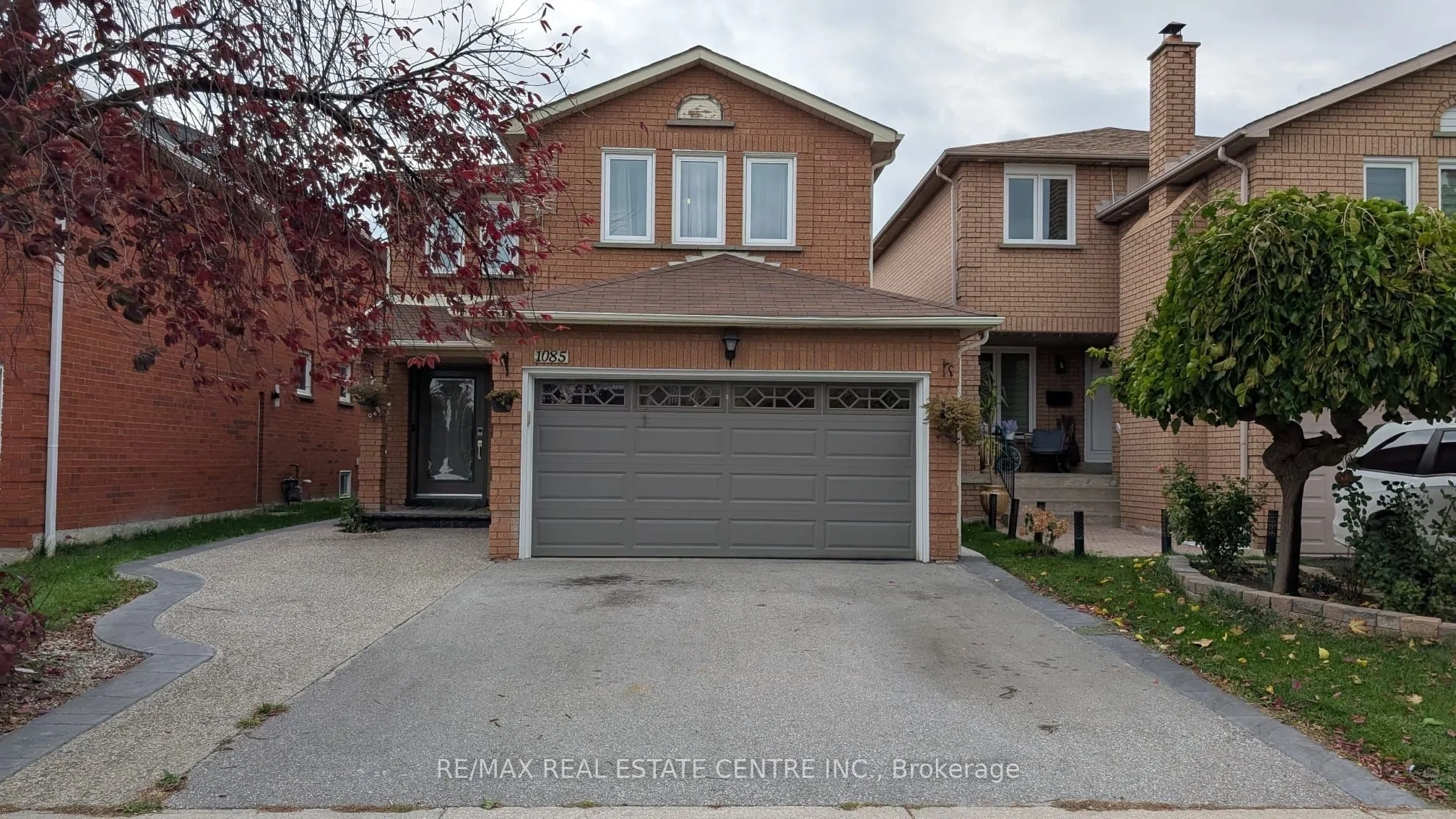 1085 Ivandale Drive