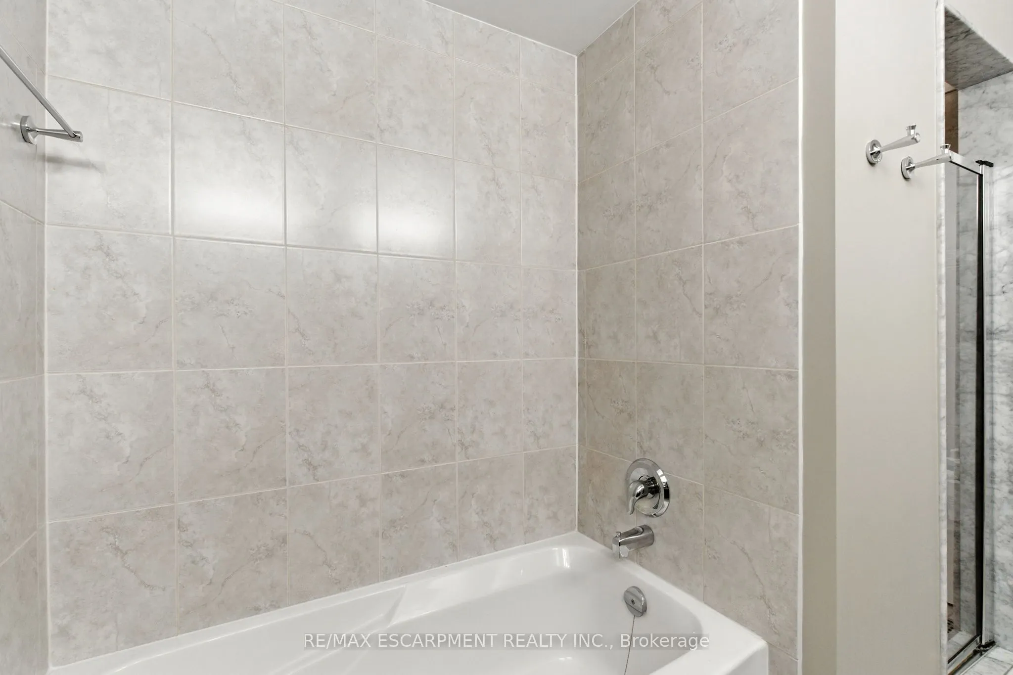 117 Nelson Street, #3