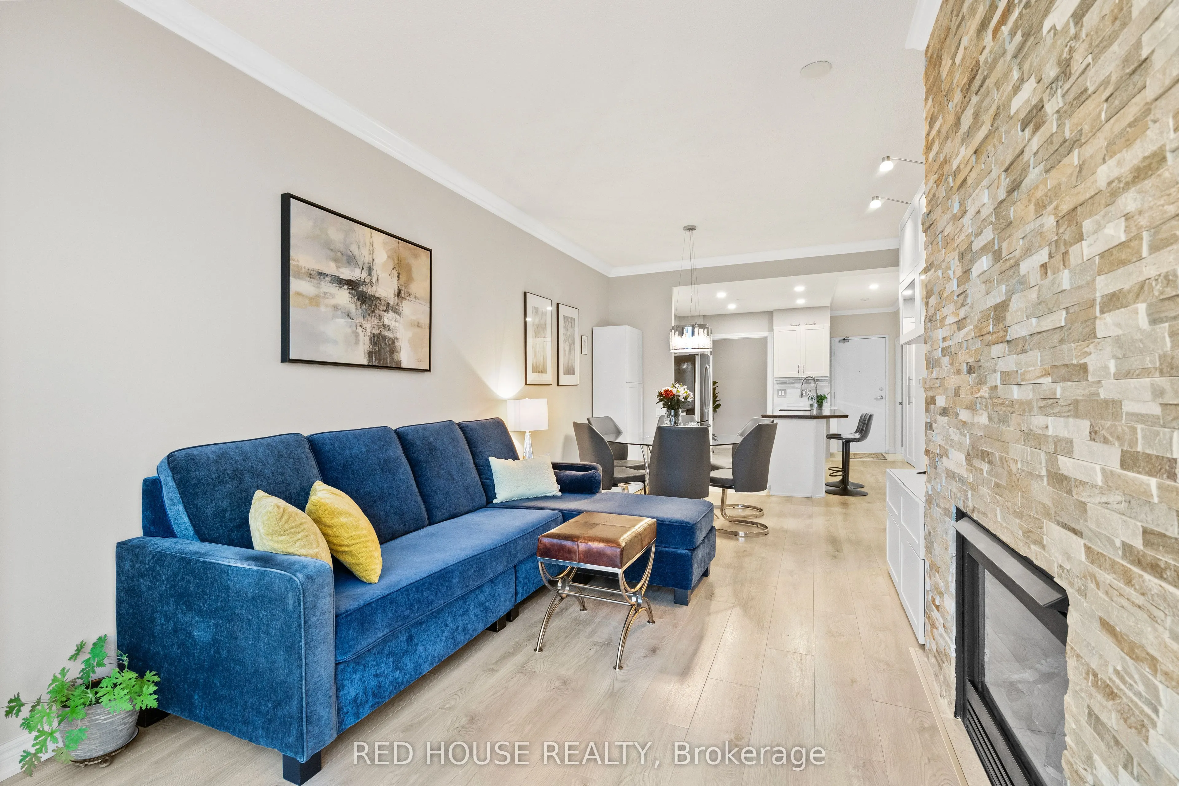 50 OLD MILL Road, #PH906