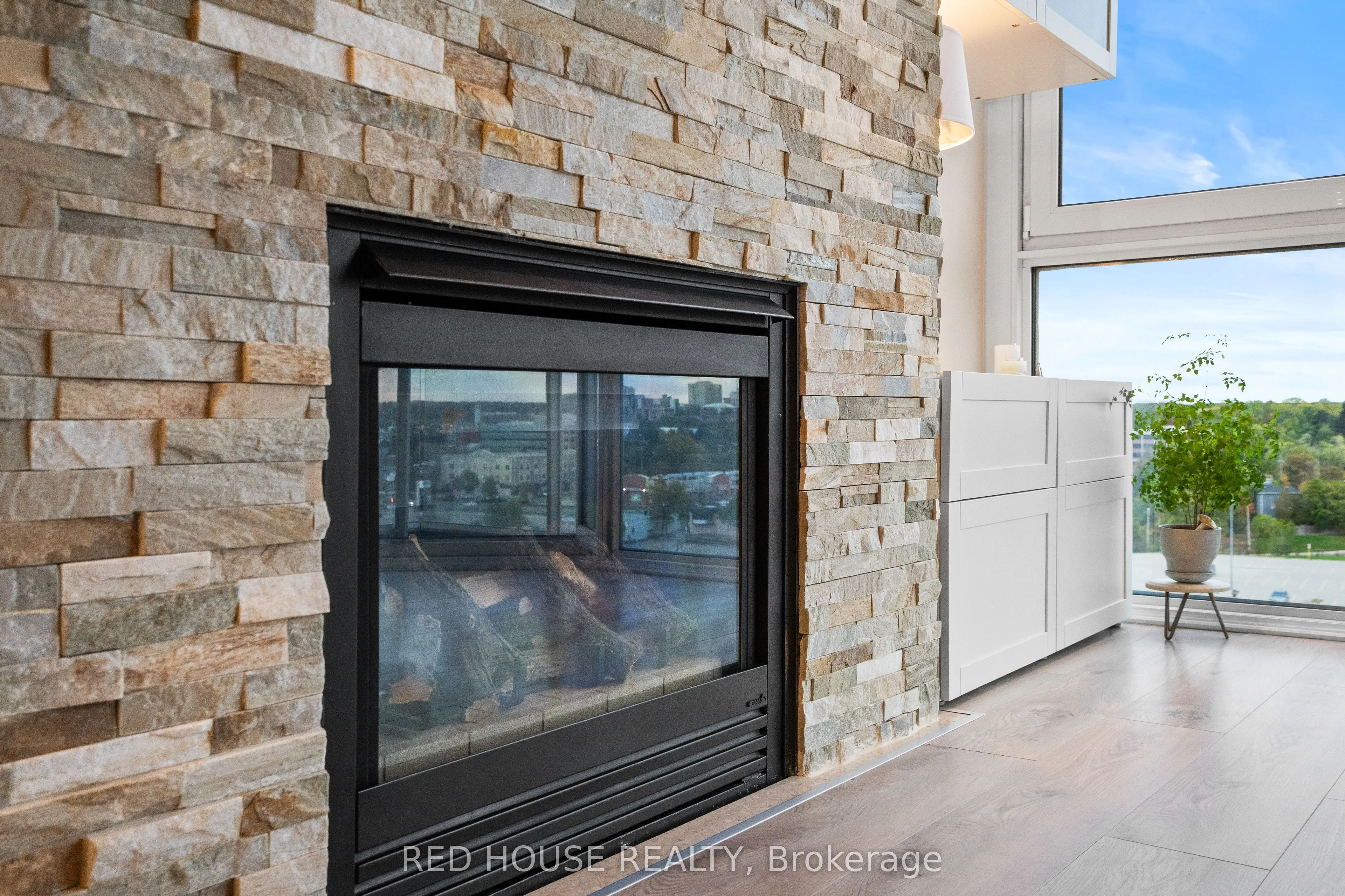 50 OLD MILL Road, #PH906