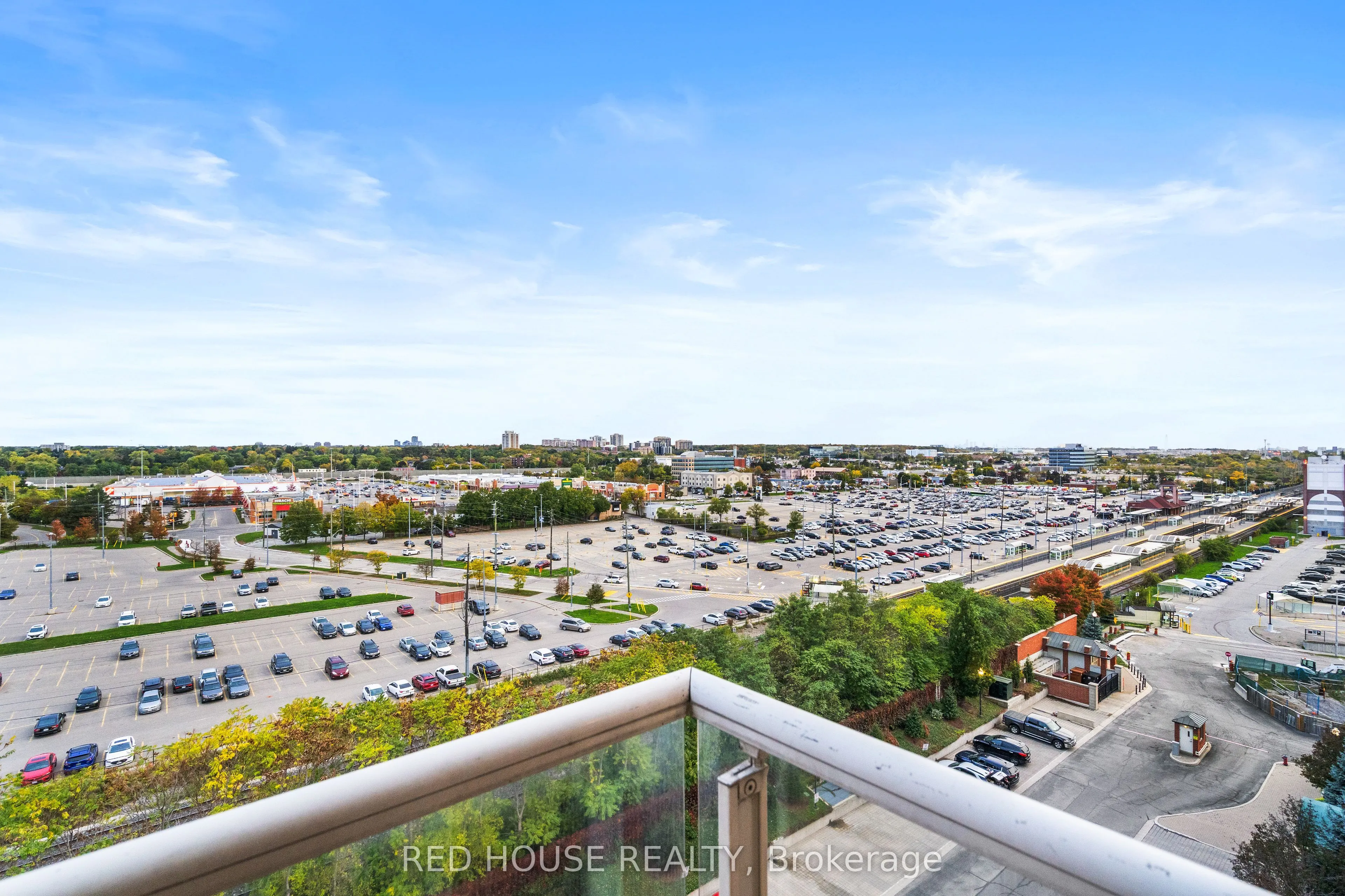 50 OLD MILL Road, #PH906