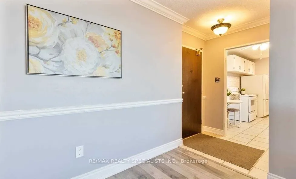 2929 Aquitaine Avenue, #804