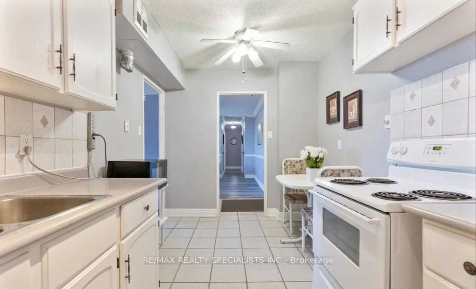 2929 Aquitaine Avenue, #804