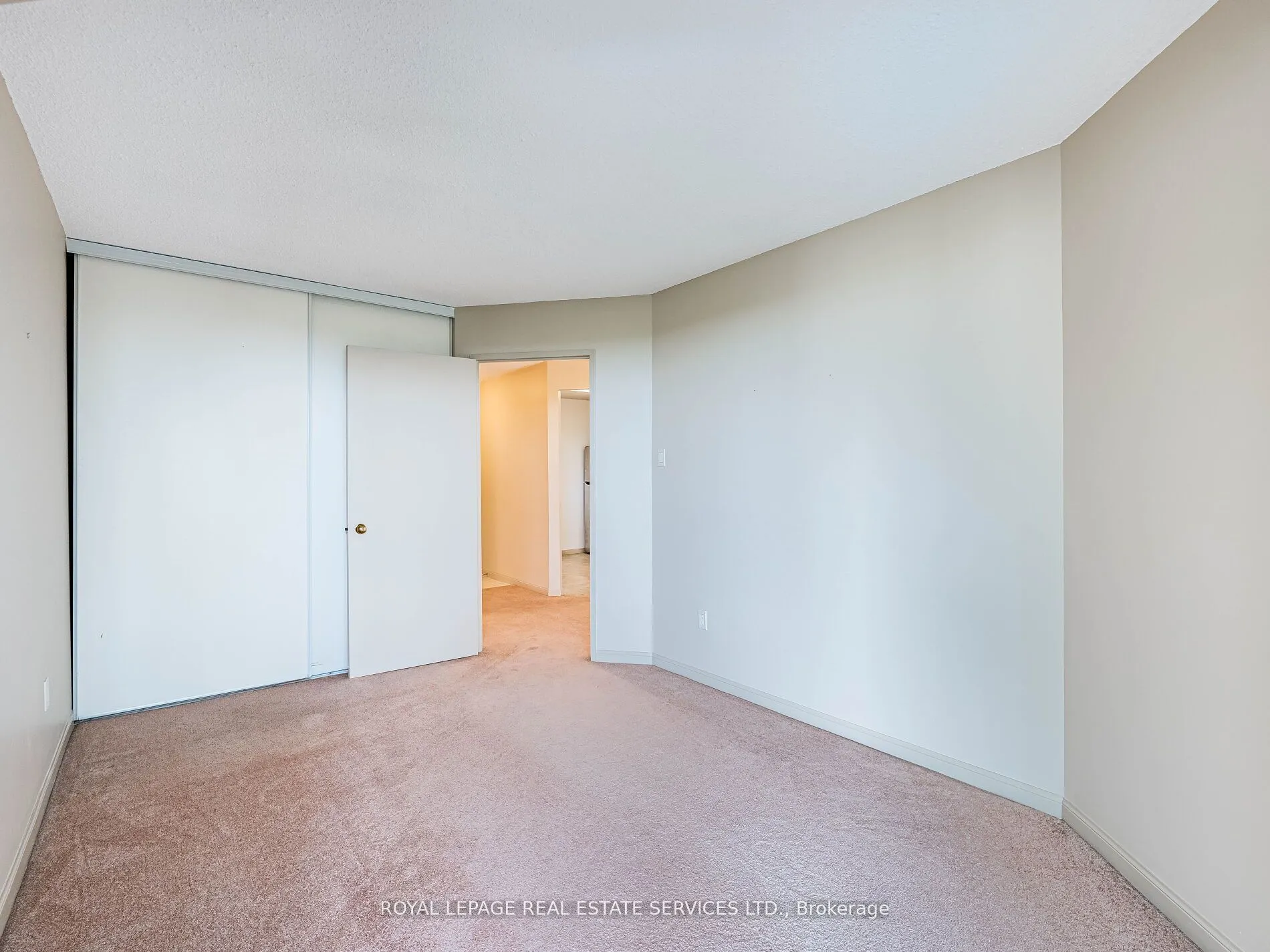 12 Laurelcrest Street, #908