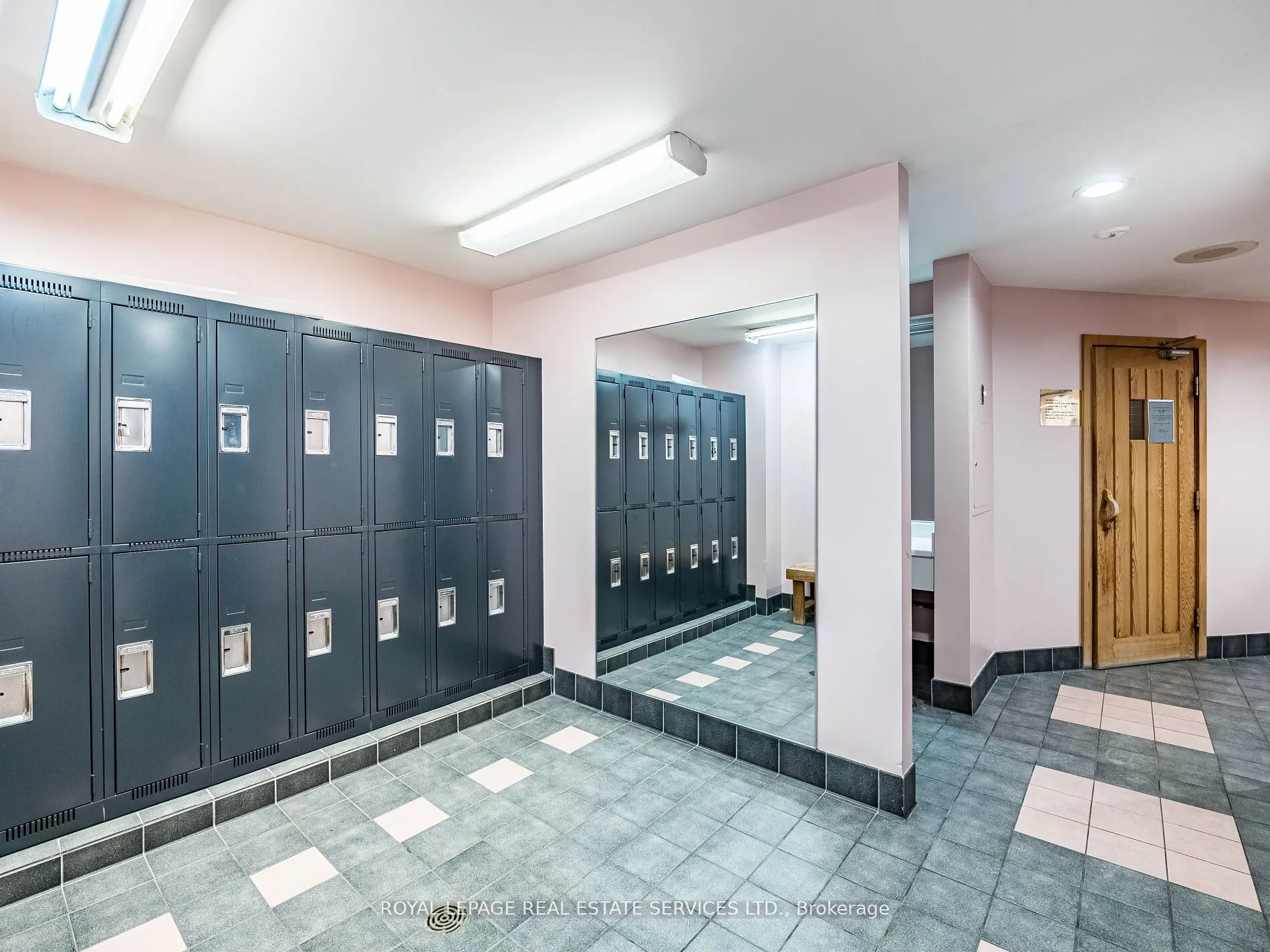 12 Laurelcrest Street, #908