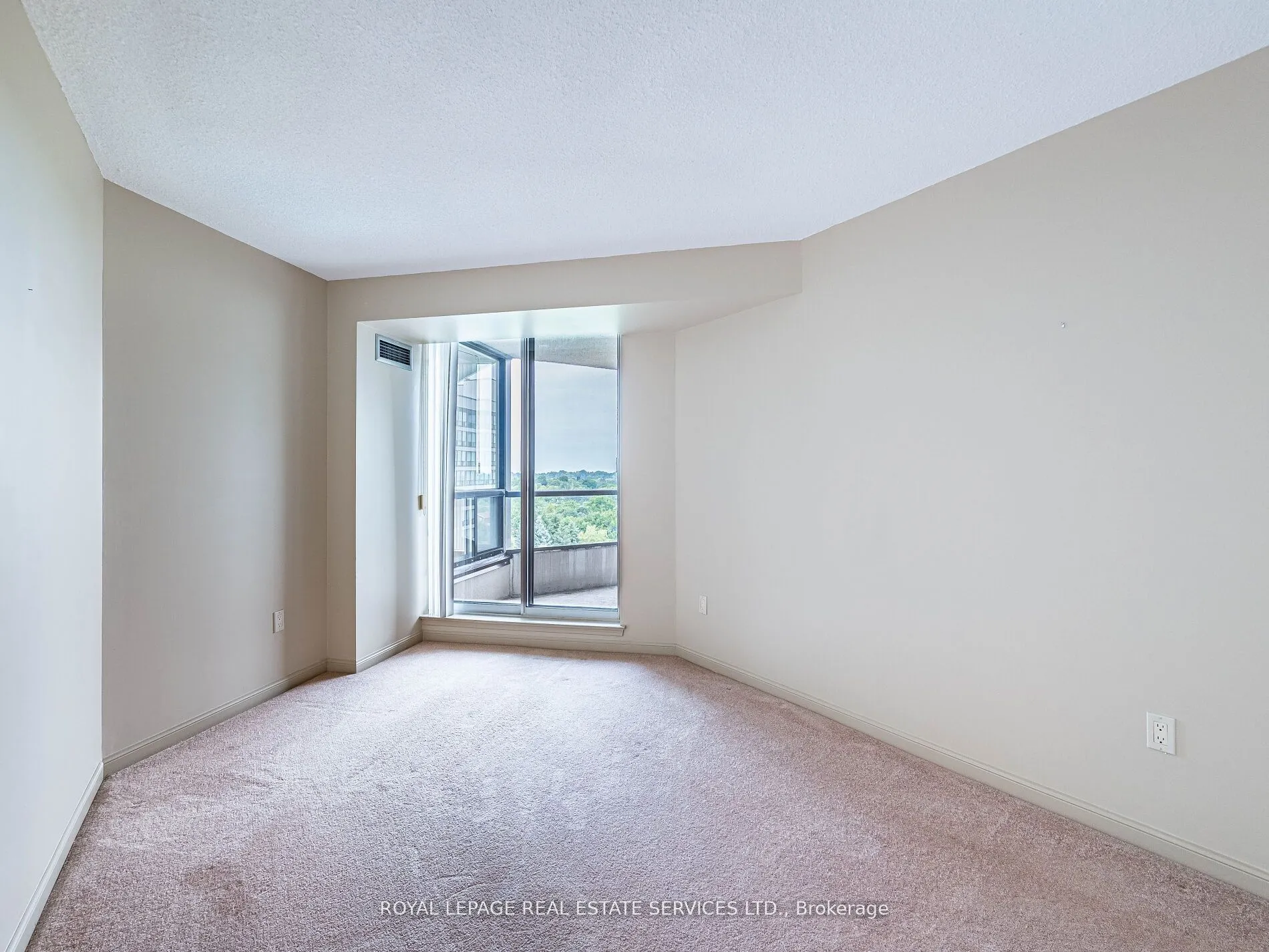12 Laurelcrest Street, #908