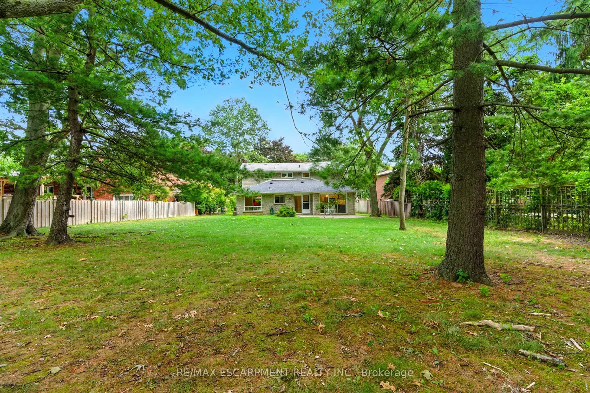 1245 Bramblewood Lane