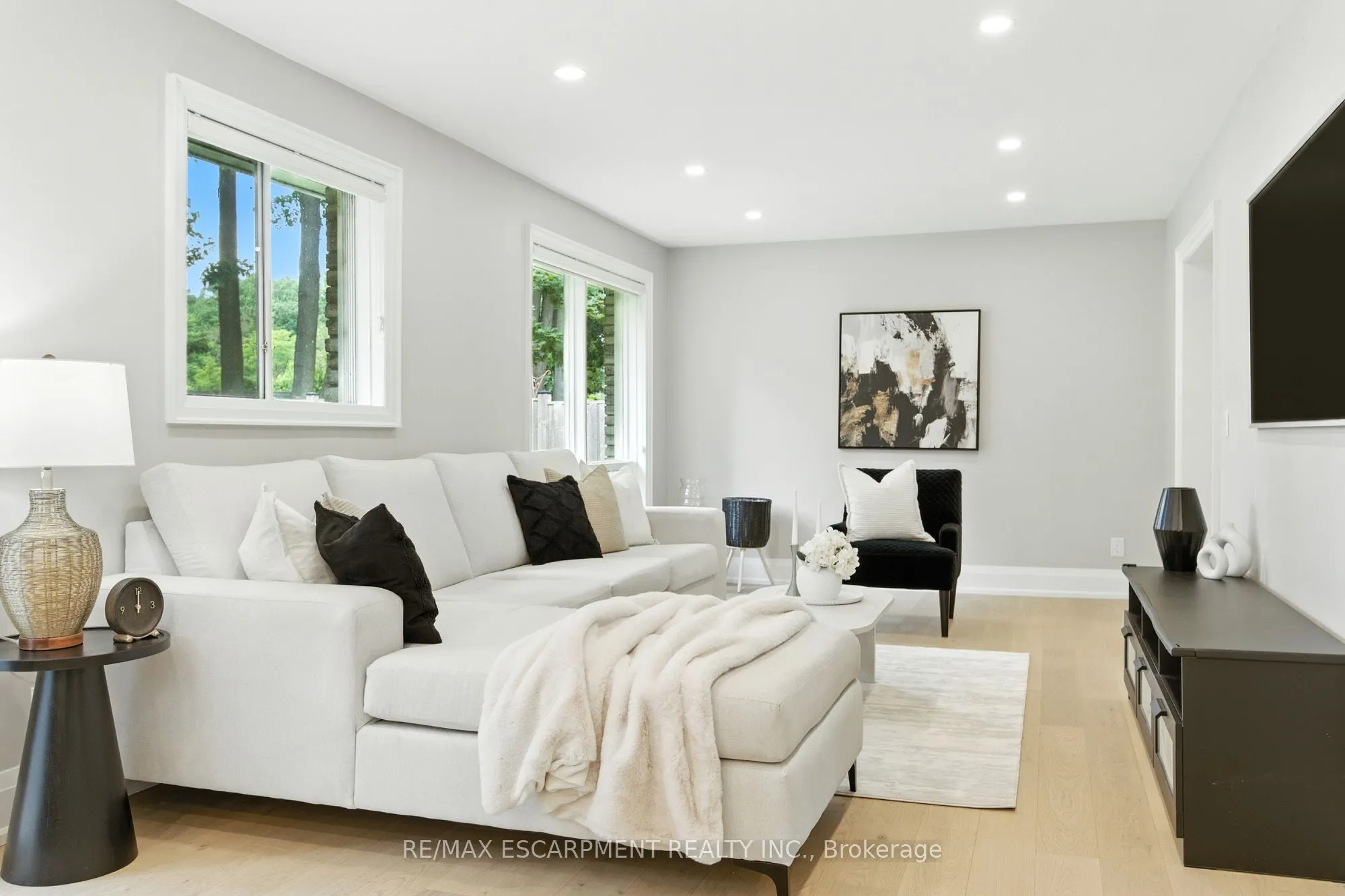 1245 Bramblewood Lane